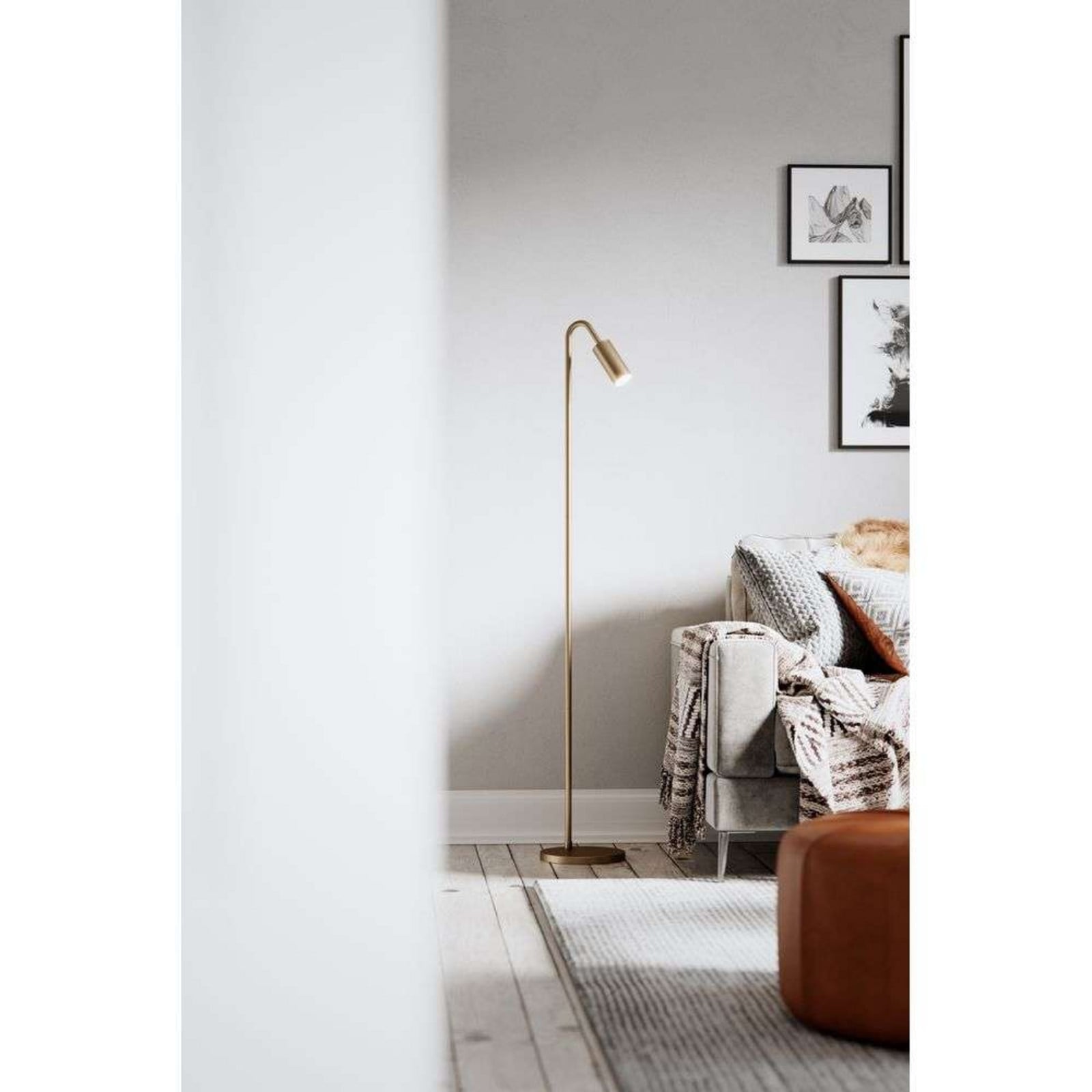 Curve Golvlampa Matt Gold By Ryd&eacute;ns - Vardagsrum - Metall