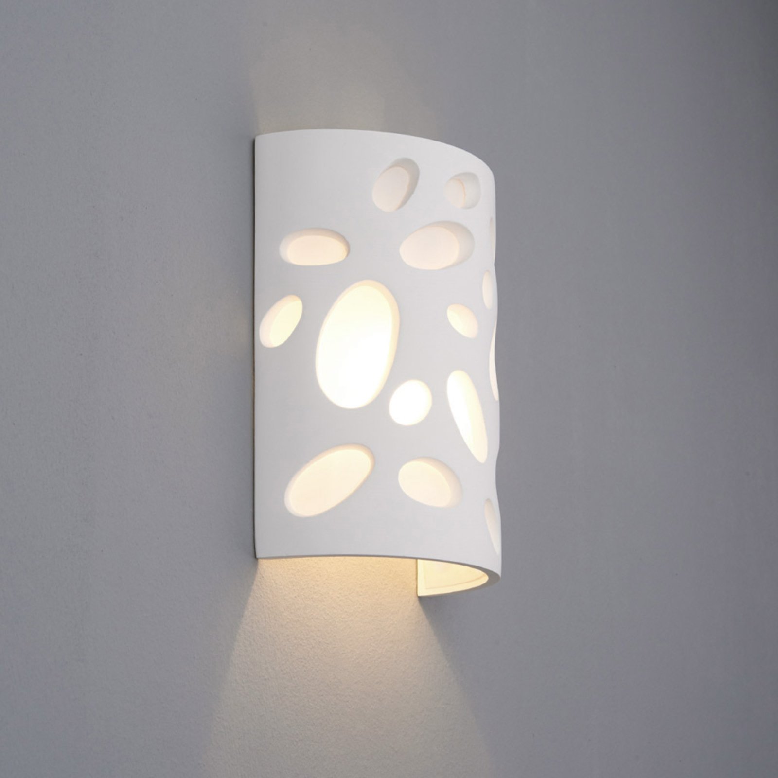 Decoratieve gipsen wandlamp Hanni 