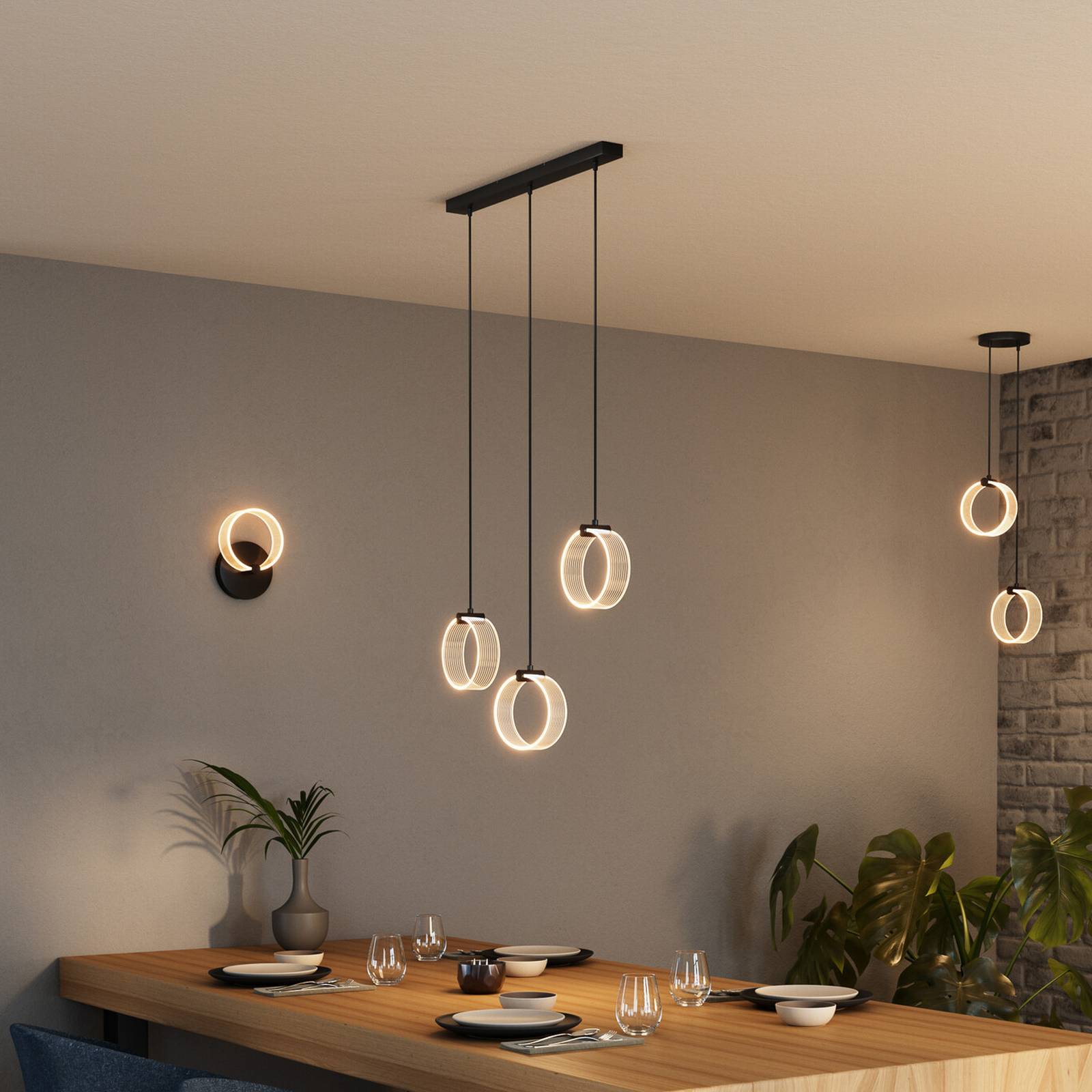 OSRAM LED-Hängelampe Decor Circle, 3-fl. lang, CCT, schwarz günstig online kaufen