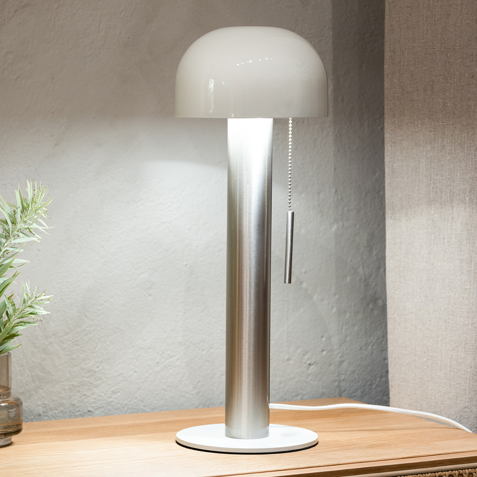 Lámpara de mesa de metal Costa, blanco/níquel
