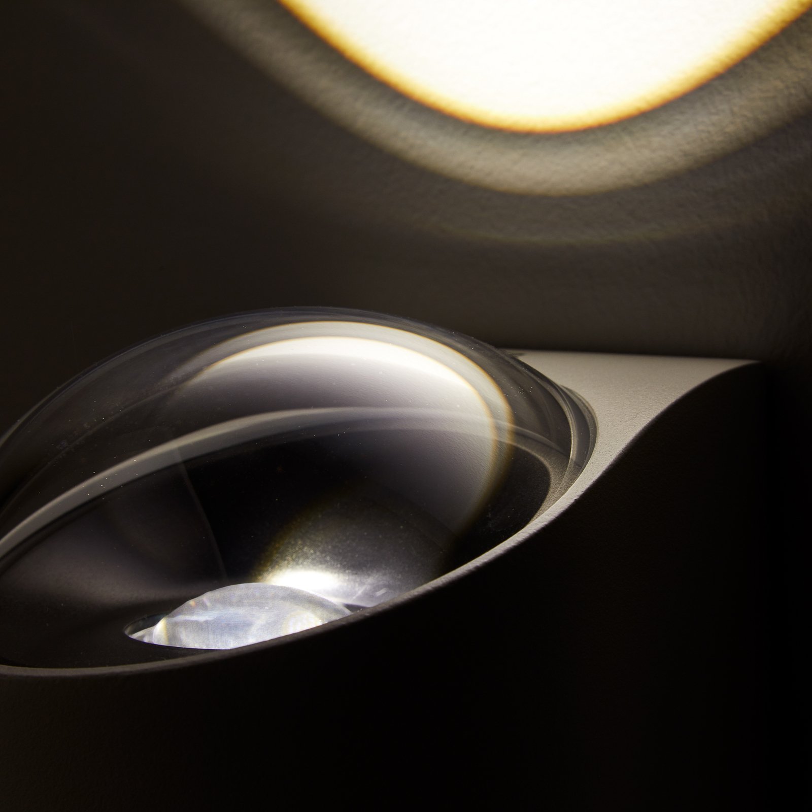 Saga Wall Lamp IP65 Corten - Loom Design