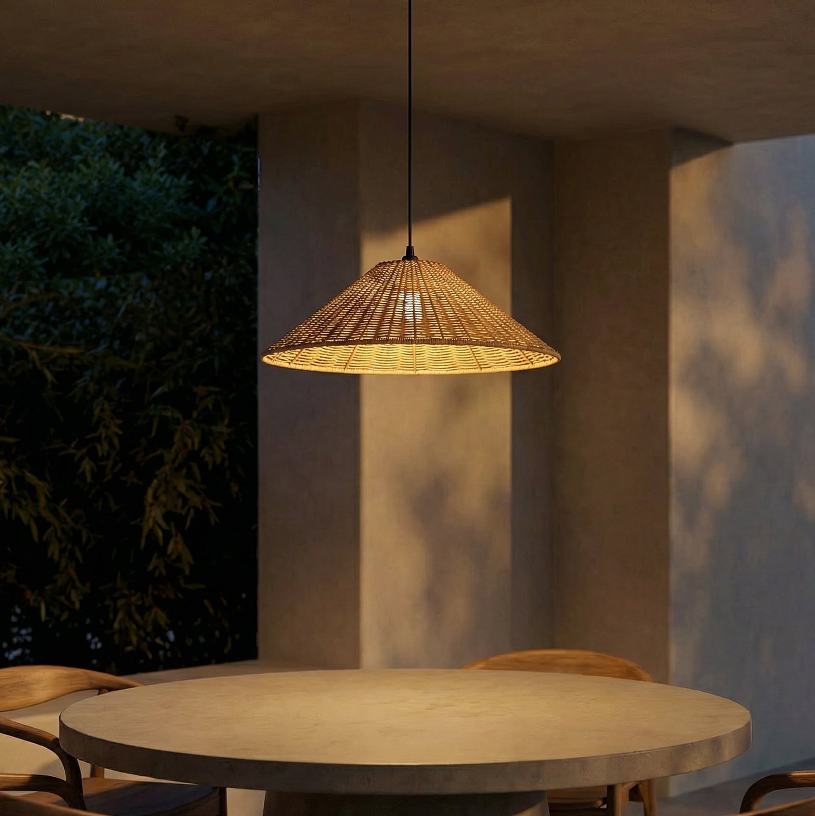 Taniola kültéri függesztett lámpa, Ø 60 cm, E27, kúpos, rattan, IP44 - Lucande