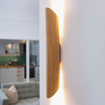 LED-Wandleuchte Colombia mit Formholz, dimmbar
