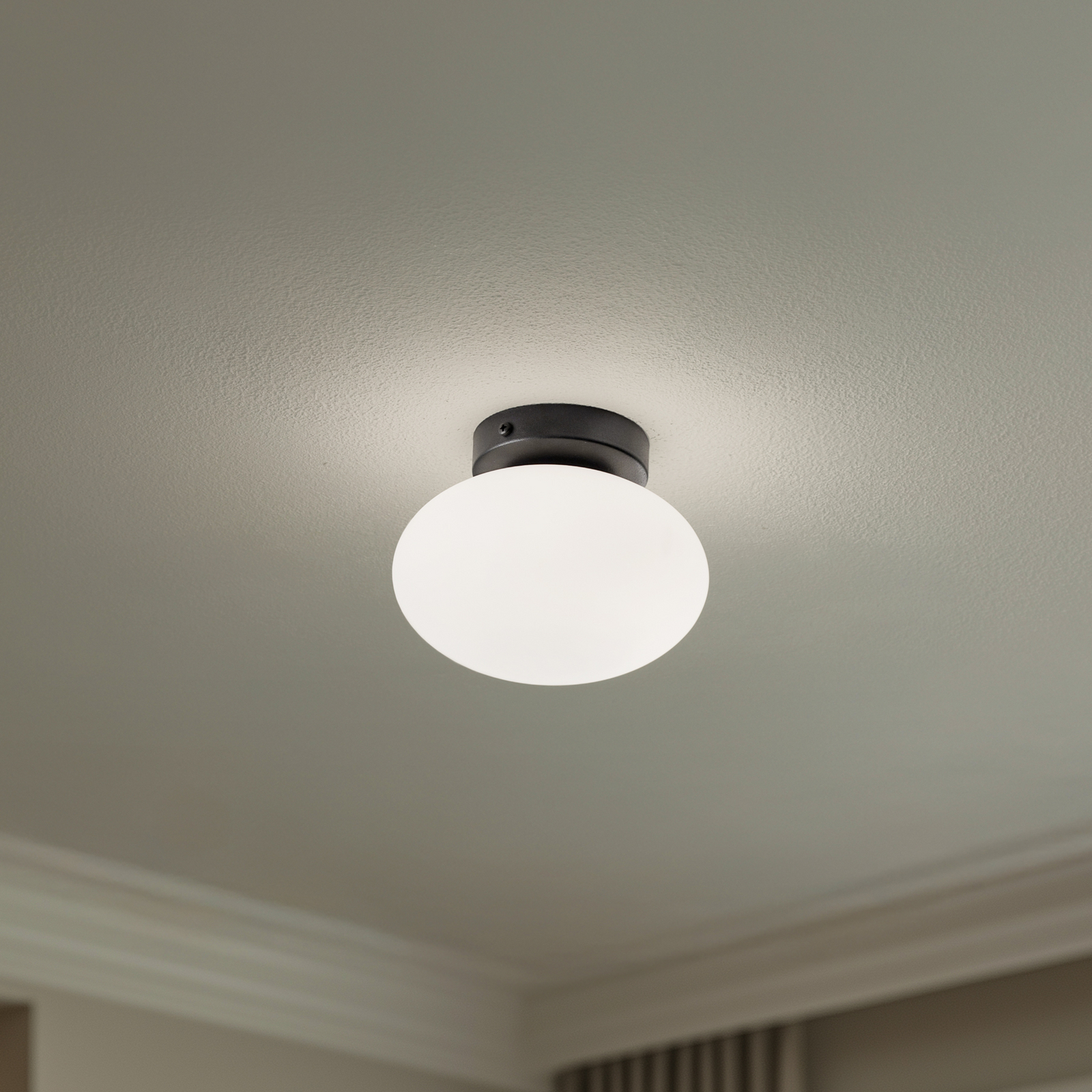 Ufo mennyezeti lámpa, fekete/fehér, Ø 18 cm, üveg, G9