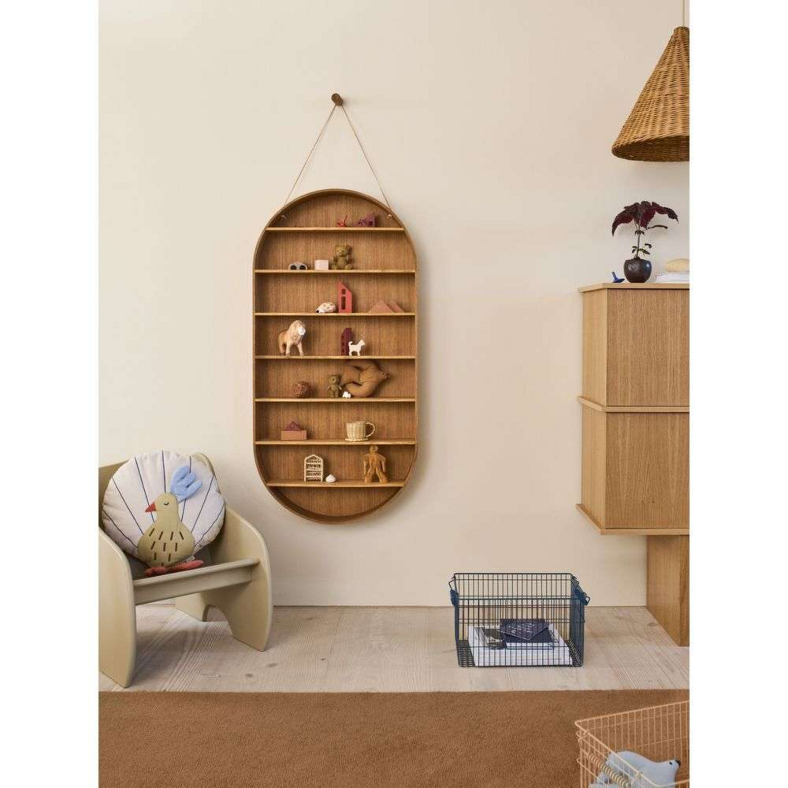 Oval Dorm Police Uzené Dub - ferm LIVING