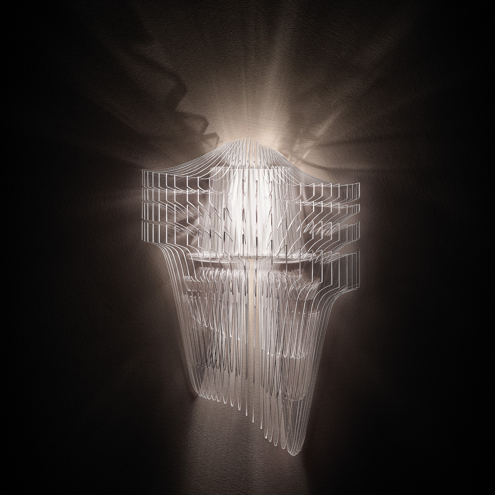 Candeeiro de parede de design Slamp Aria, transparente