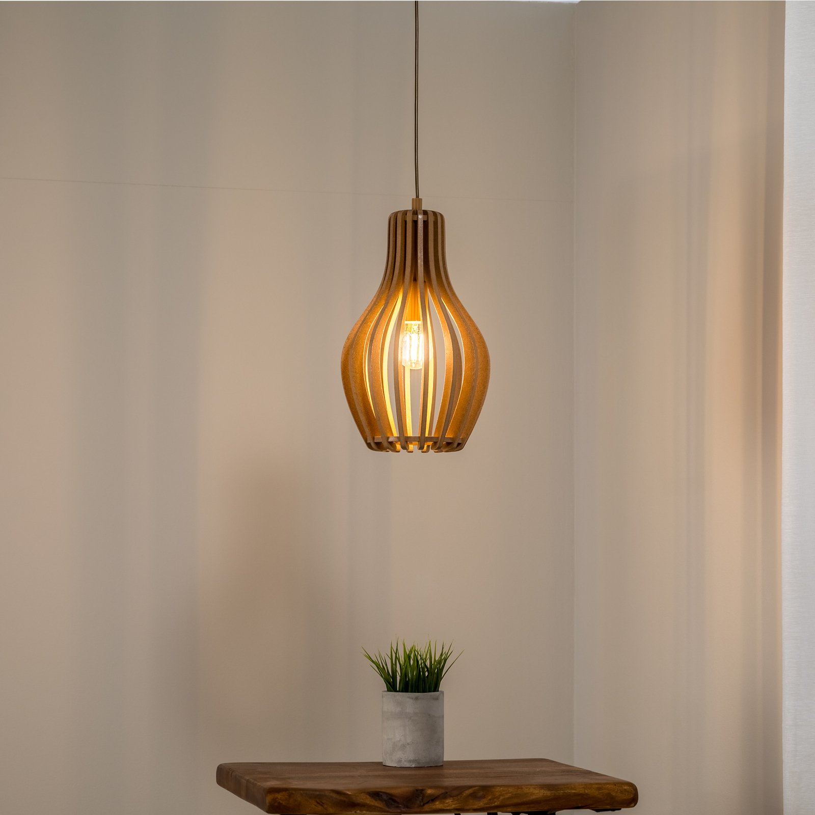 Ika IA pendant light, wooden slat lampshade Ø 24cm