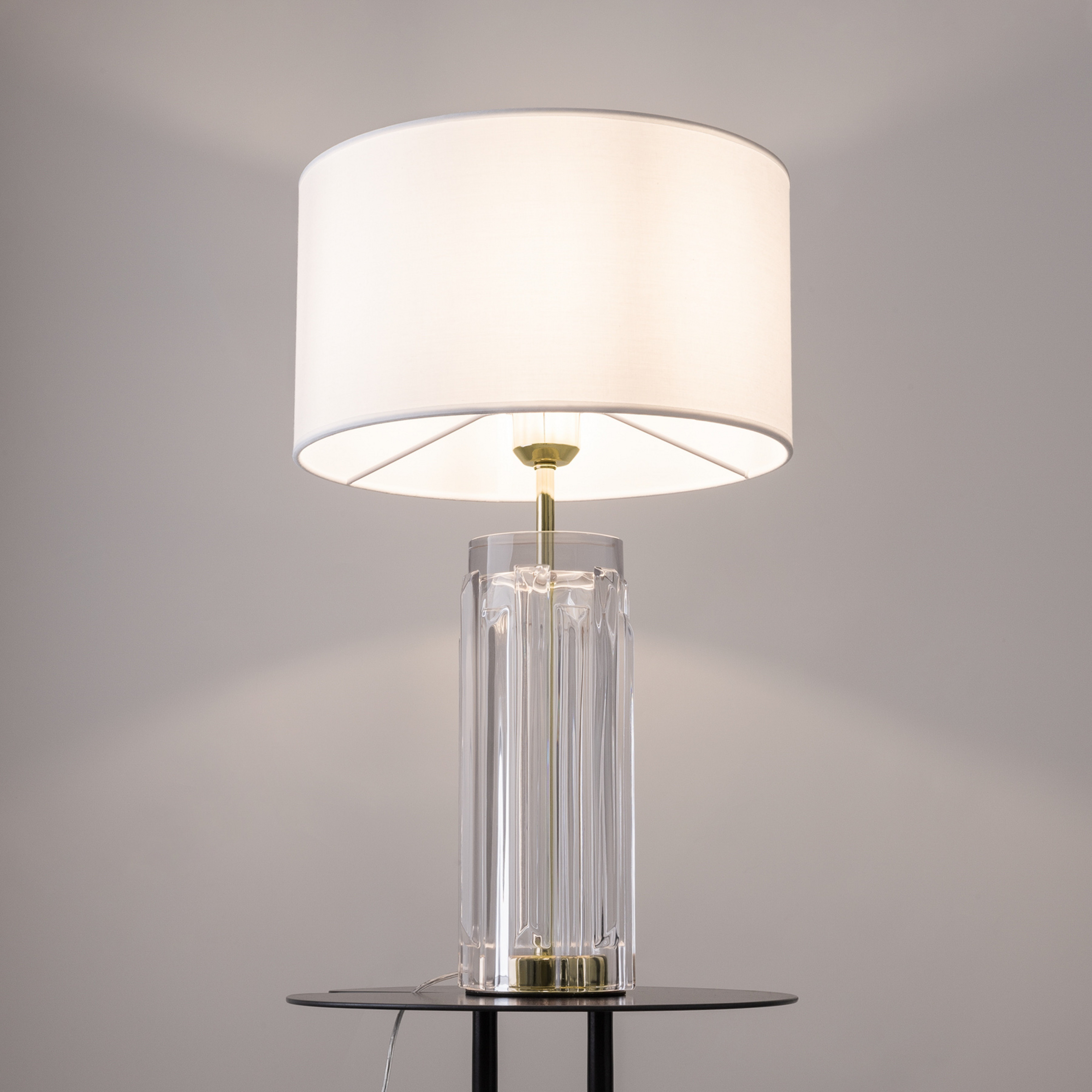 Maytoni lampe de table Muse, blanc, hauteur 53 cm, textile/verre