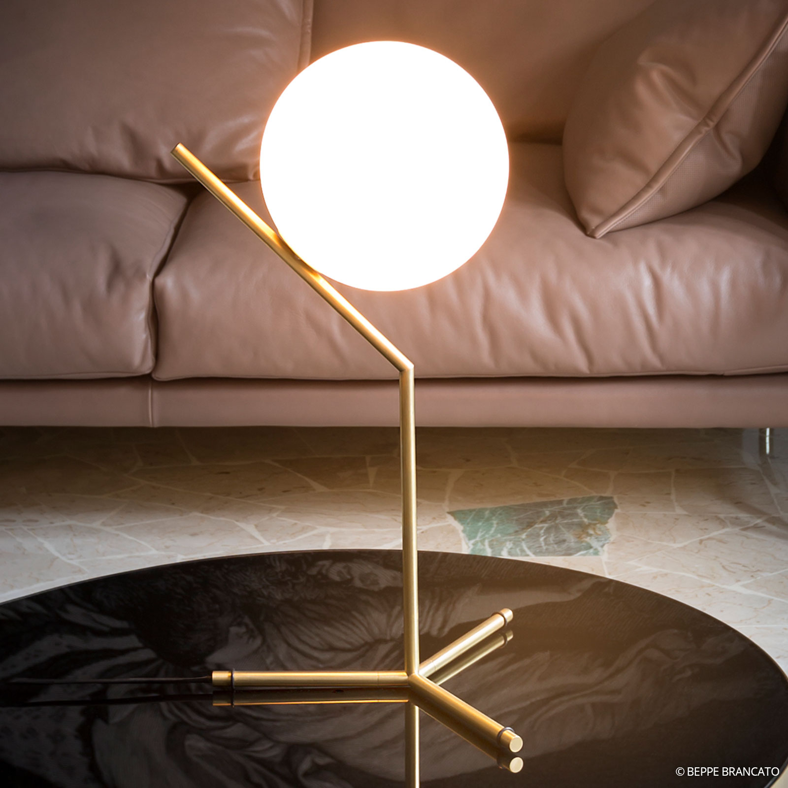 FLOS IC T1 high table lamp, brushed brass