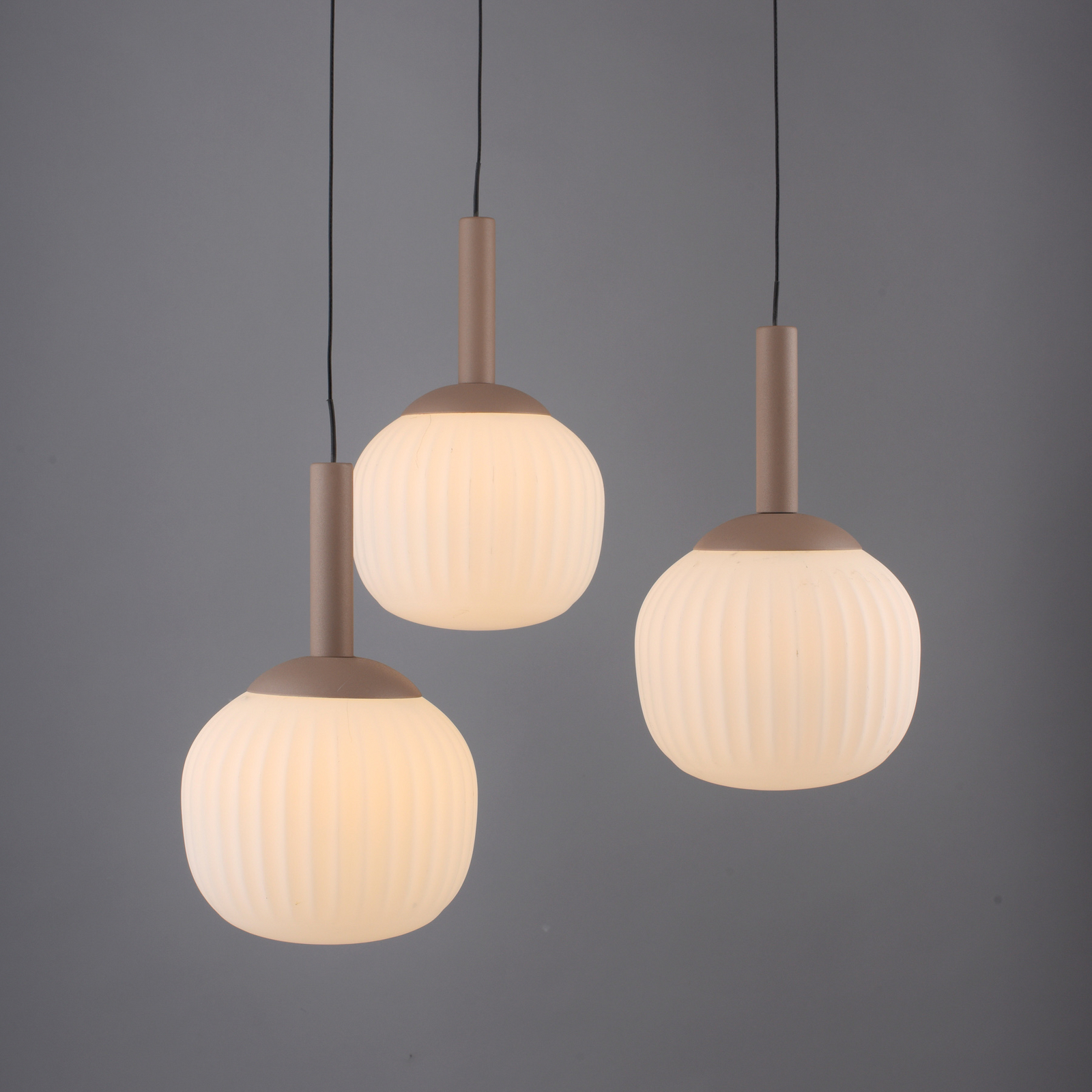 Żyrandol LED Nami, 3-punktowy, okrągły, kolor piaskowy, biały, szkło, żelazo Żyrandol LED Nami, 3-punktowy, okrągły, kolor piaskowy, biały, szkło, żelazo