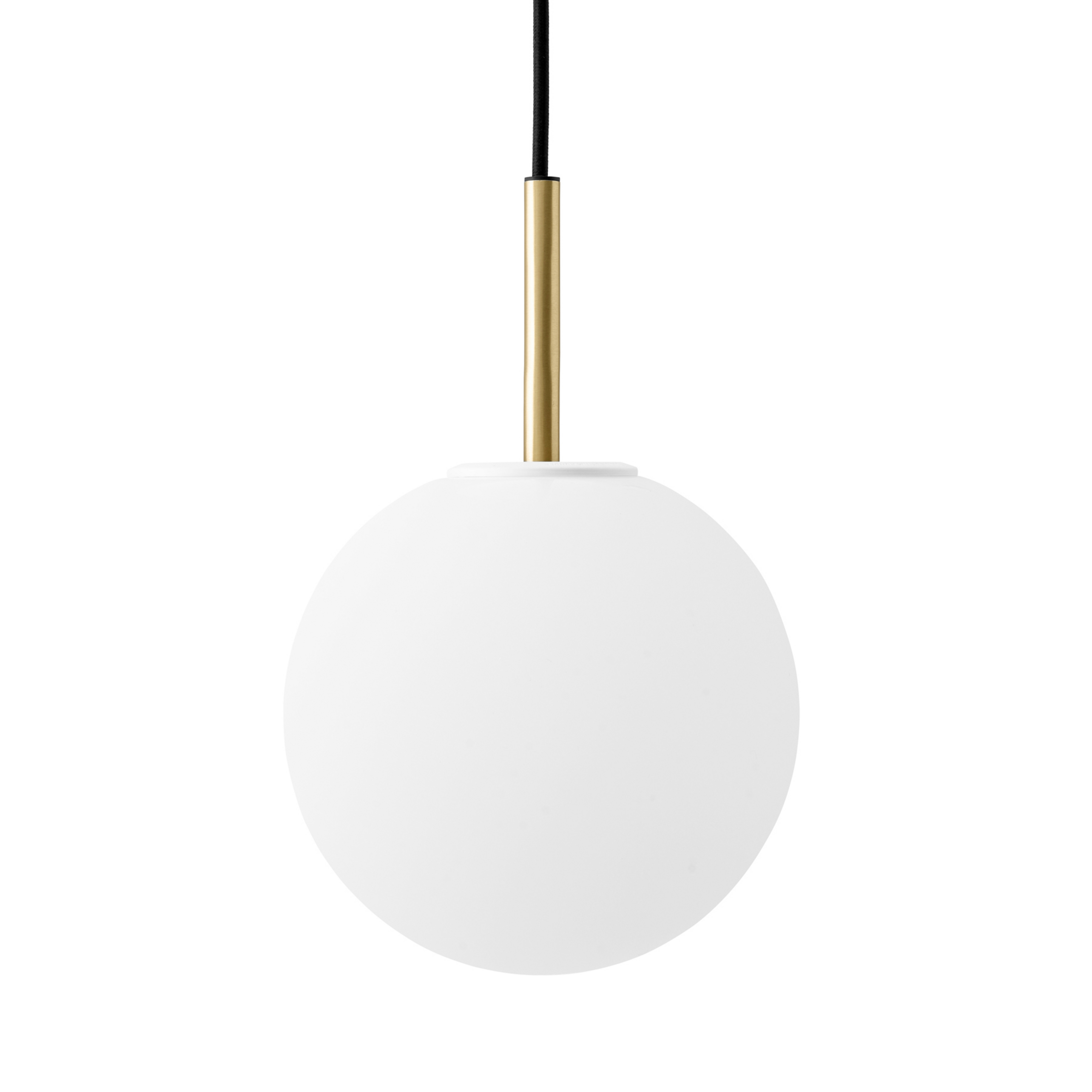 TR Bulb Hängelampe, messing/weiß, Opalglas - Audo Copenhagen