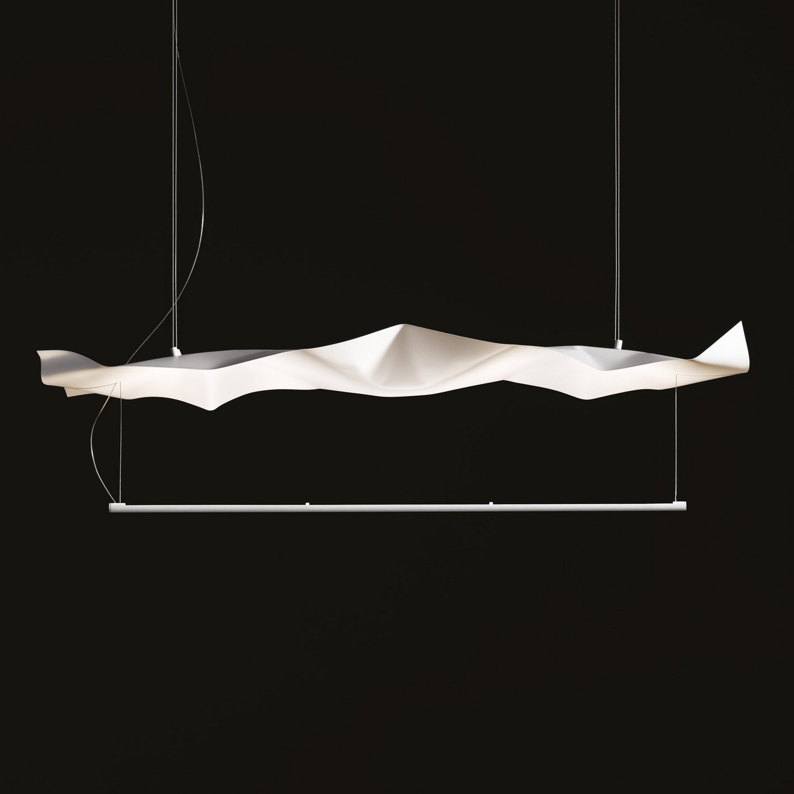 Knikerboker Crash Tube pendul 130x40cm alb