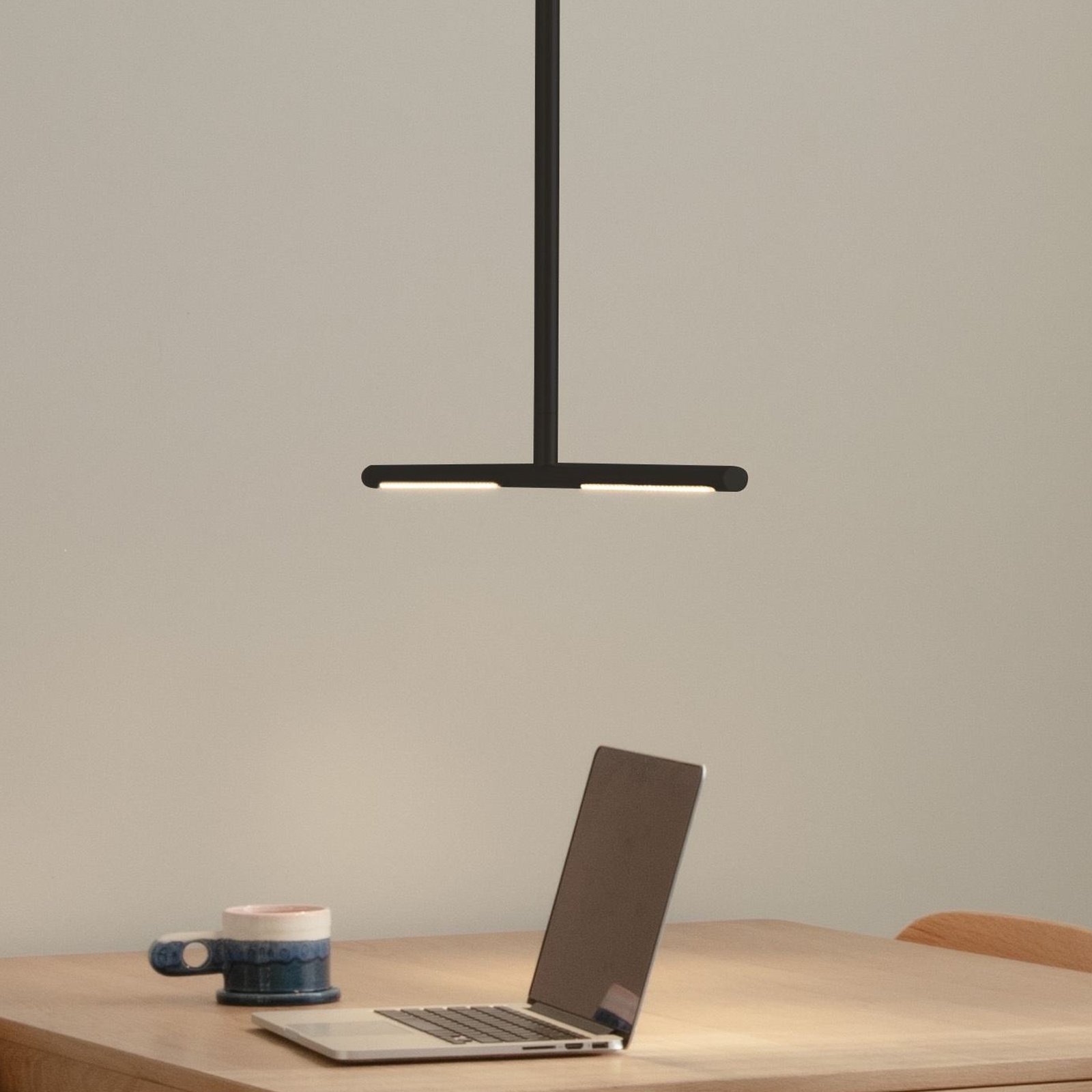 UMAGE suspension LED Omni, noir, à 2 lampes, longueur 74 cm