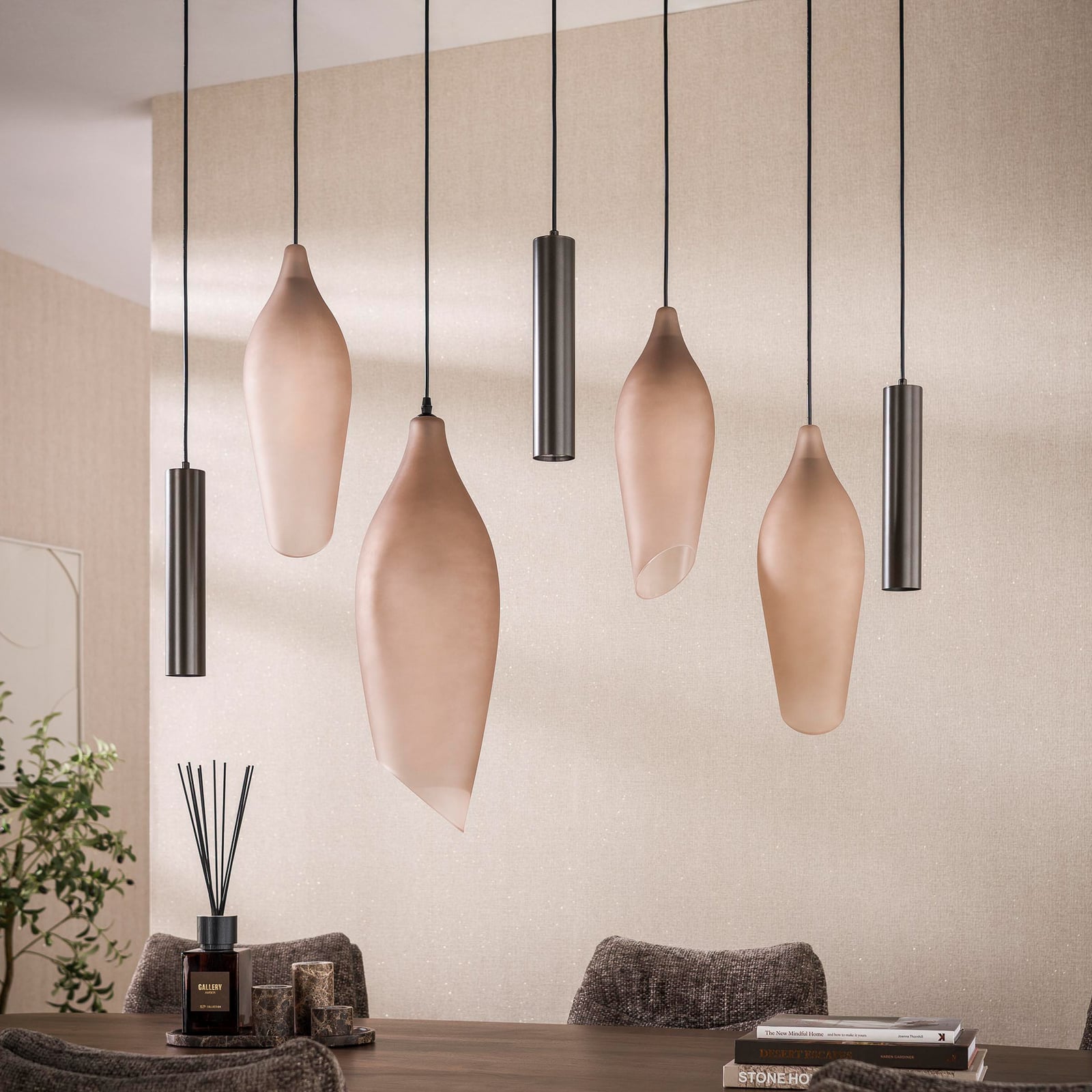 Pendelleuchte Cocoon, braun gefrostet, Glas, 7-flg. E27/GU10