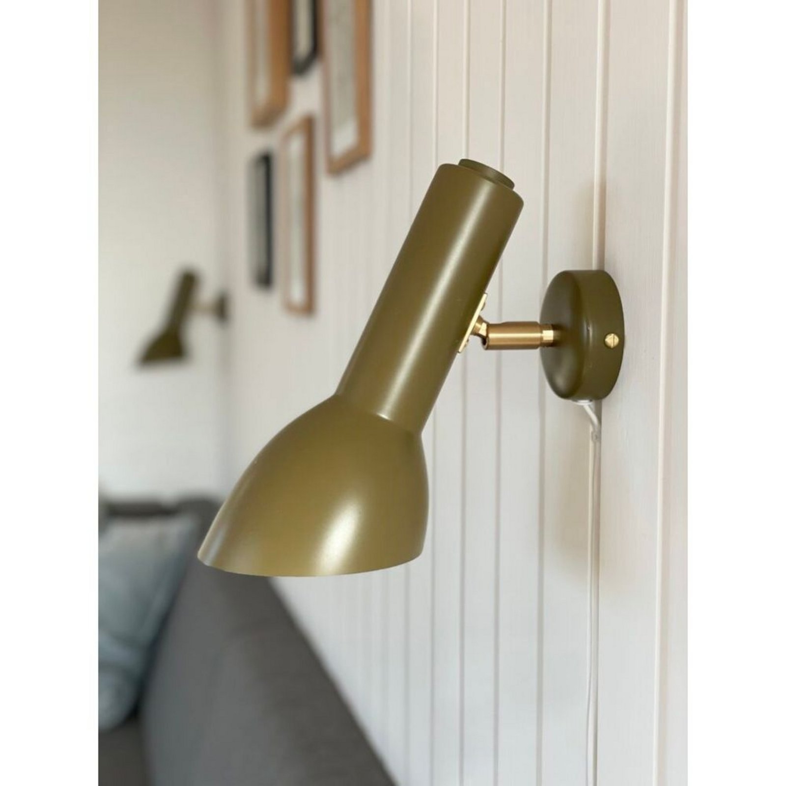 Oblique Candeeiro de Parede HW Brass/Olive Green - CPH Lighting