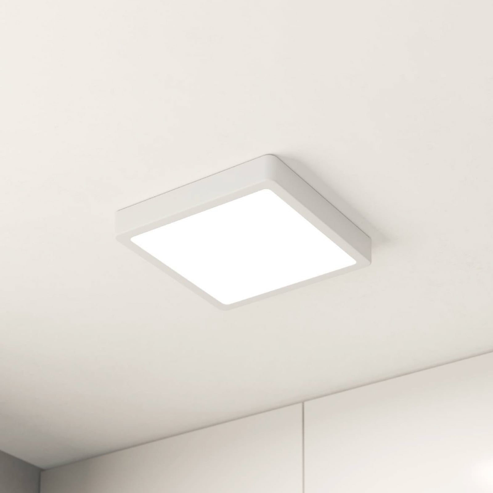 LED-Deckenlampe Fueva 5 IP44 3.000K eckig