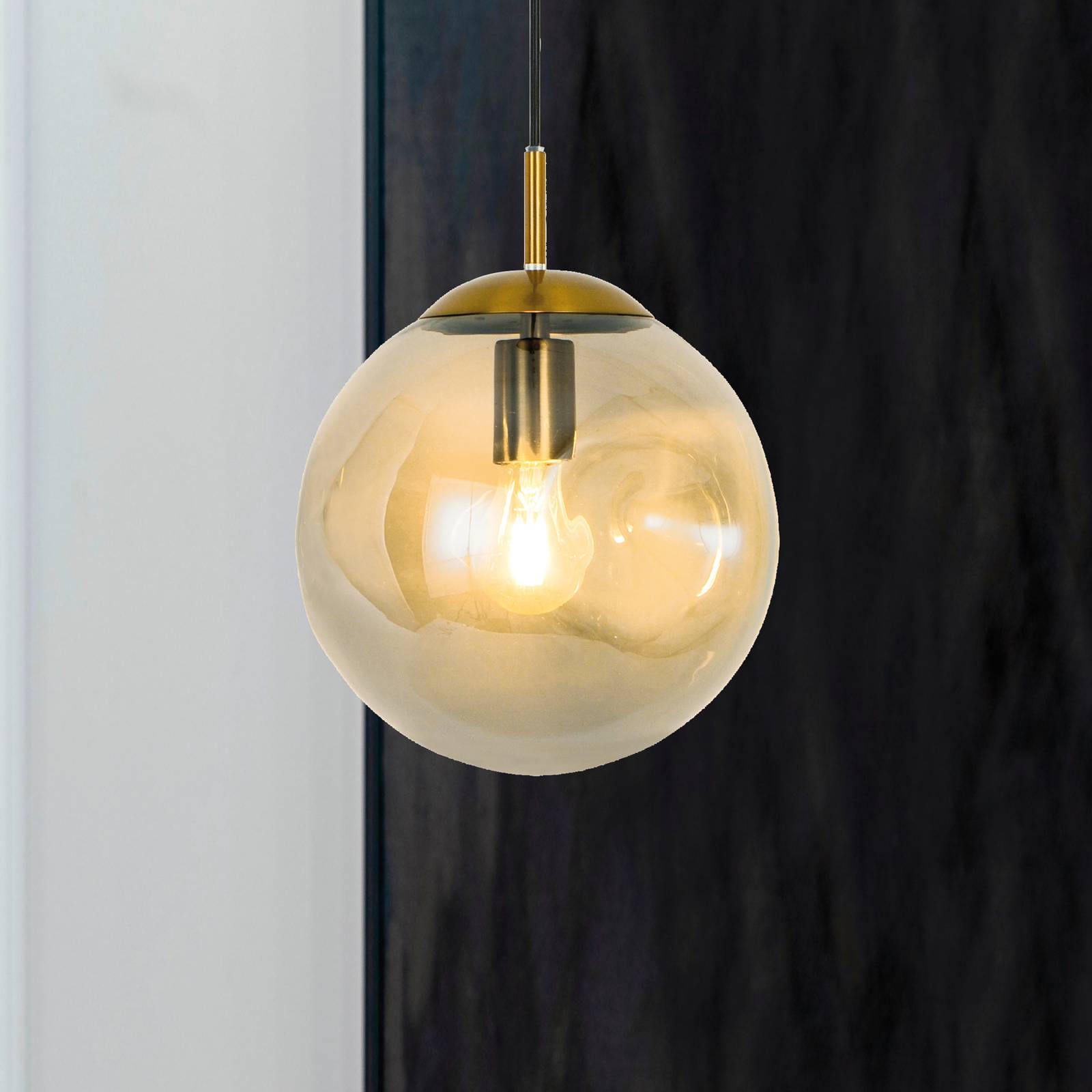 Viokef oscar függő lámpa üveg ernyővel, borostyán