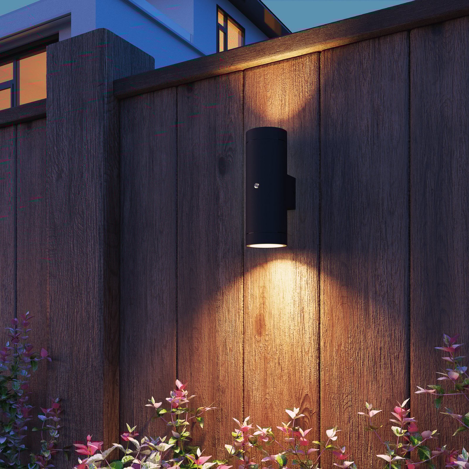Calex Pavia GU10 outdoor wall light, up/down, black, sensor