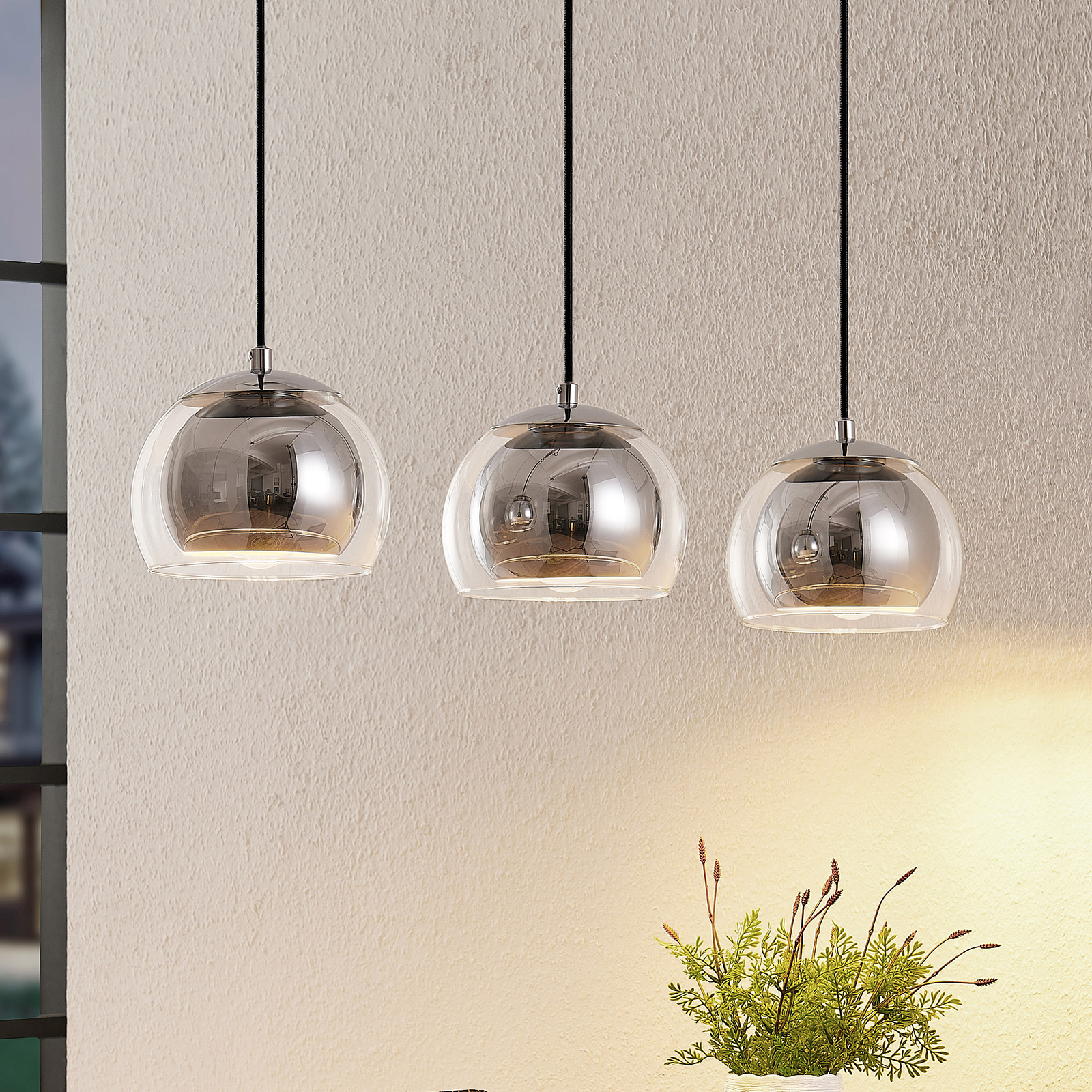 Lindby Daymien hanging light, three-bulb, chrome