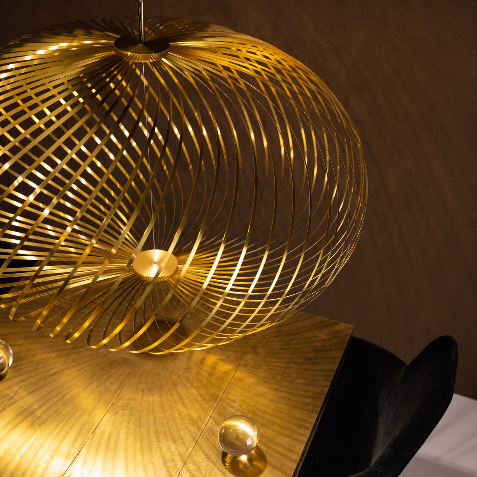 Acquista Tom Dixon Spring Lampada LED A Sospensione Lampade It   Tom Dixon Spring Medium Sospensione O 79 Cm Ottone 