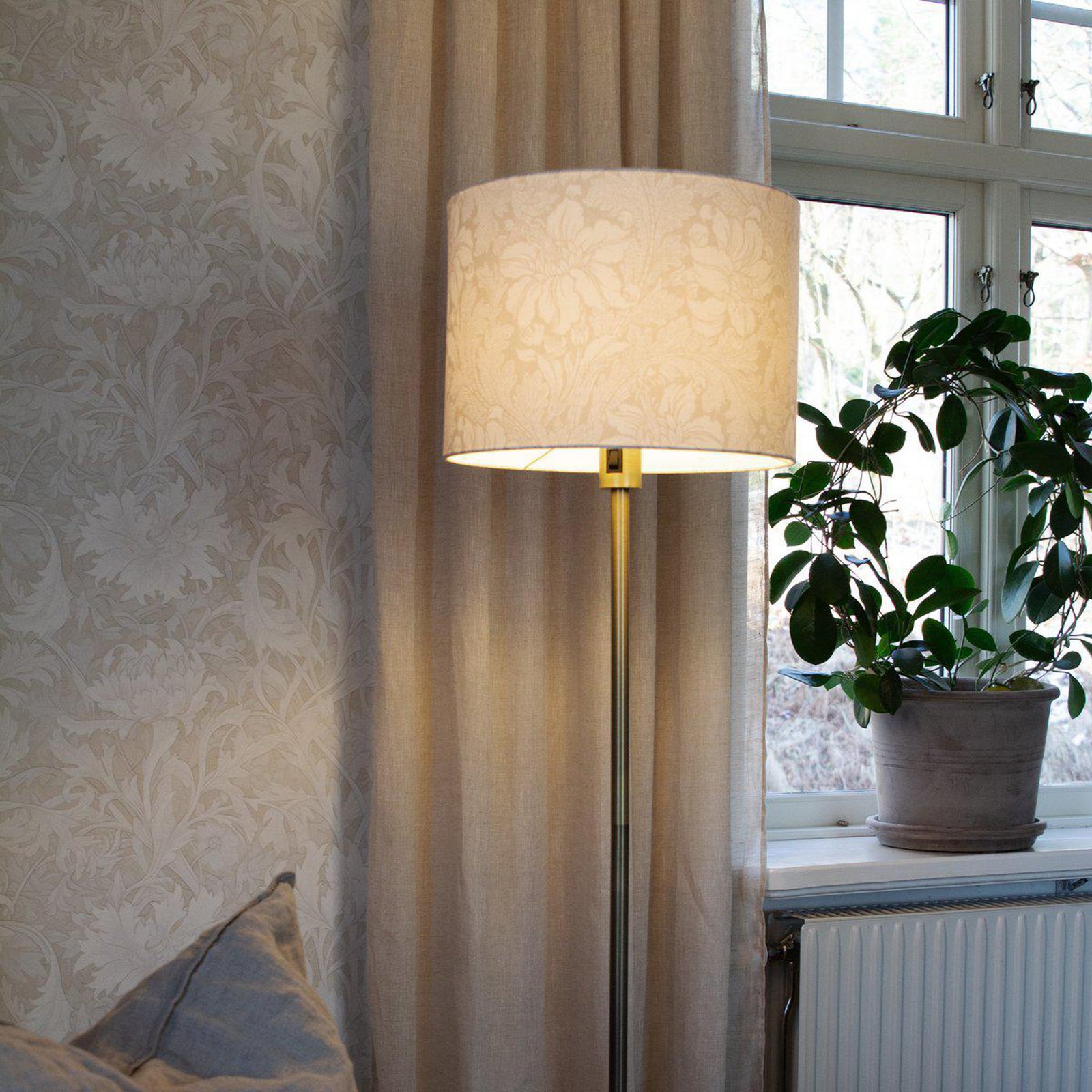 Stehleuchte Amy, beige/gold, Höhe 150 cm, Textil, E27