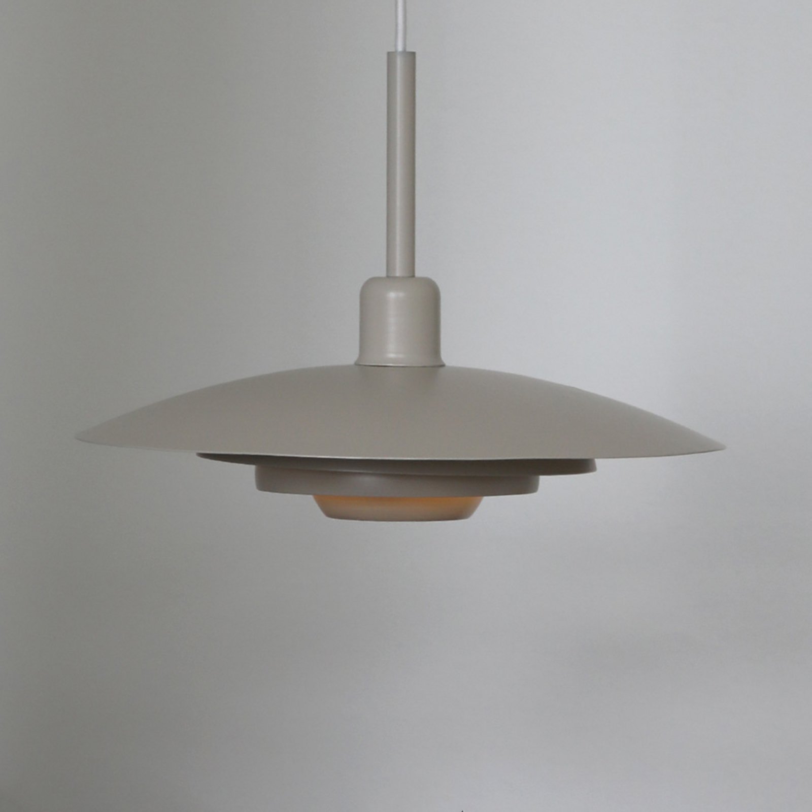 Markslöjd Piny pendant light, beige, Ø 35 cm, metal, E27