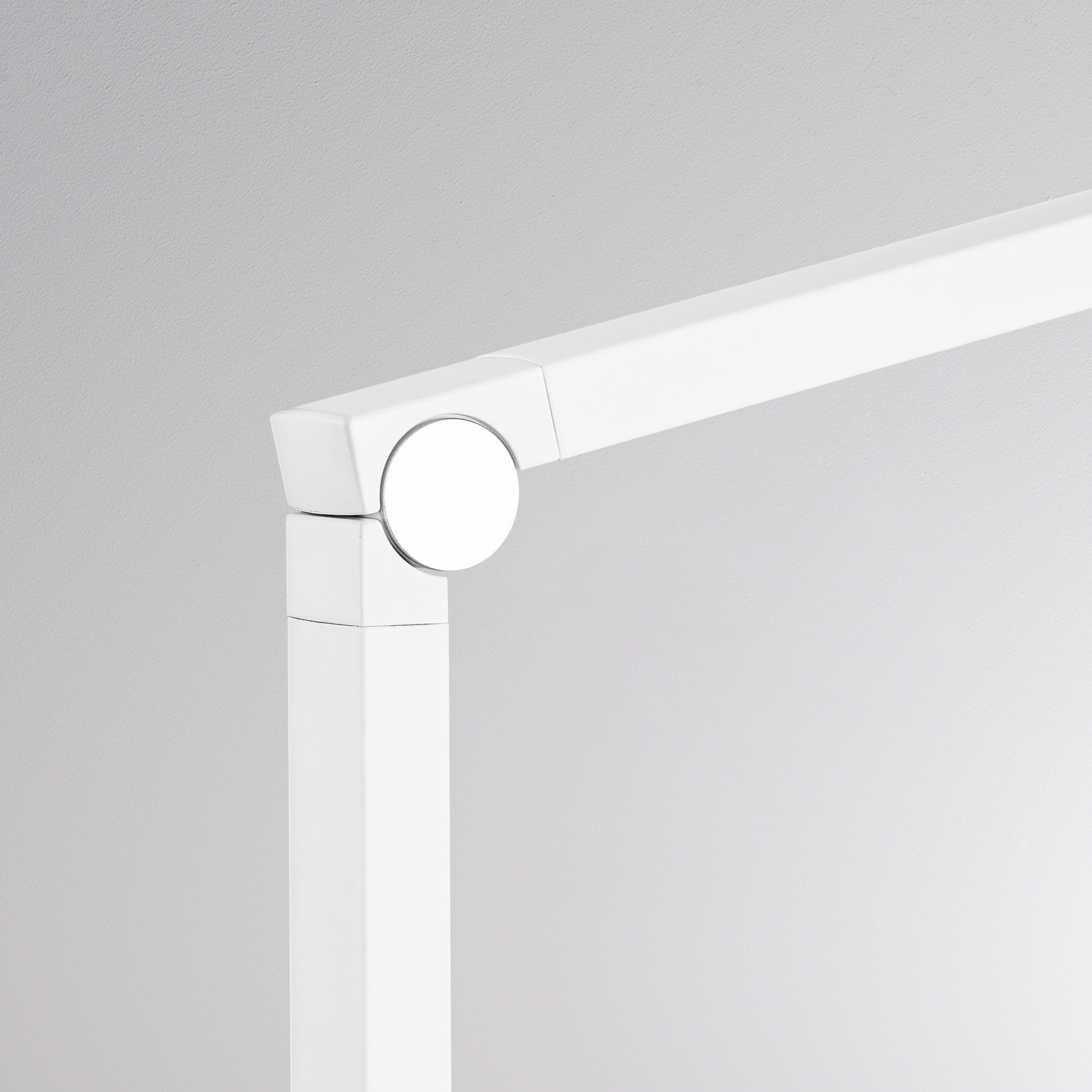 Lámpara de mesa LED FLOYD ACCU, blanca, 55 cm, CCT, atenuable