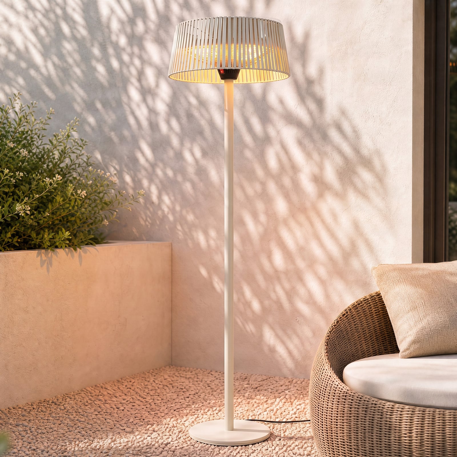 Radiateur rayonnant sur pied Pyravo, beige, 200 cm, aluminium, IP44 - Lucande Radiateur rayonnant sur pied Pyravo, beige, 200 cm, aluminium, IP44 - Lucande