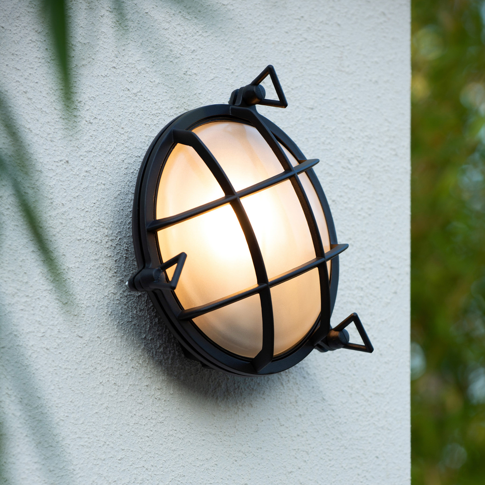 Buitenwandlamp Dudley, plat/rond