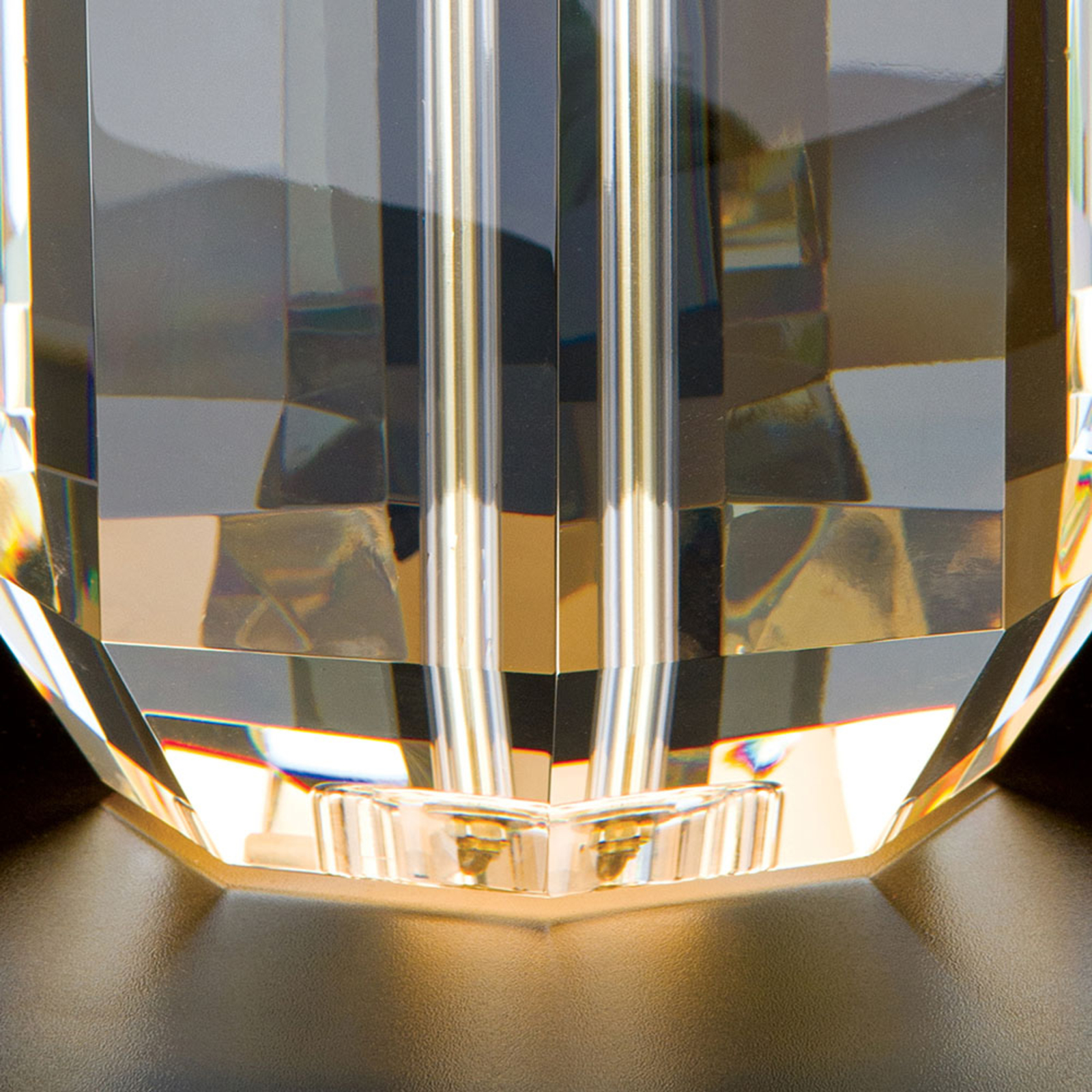 Alexis bordlampe med krystall gull/krem