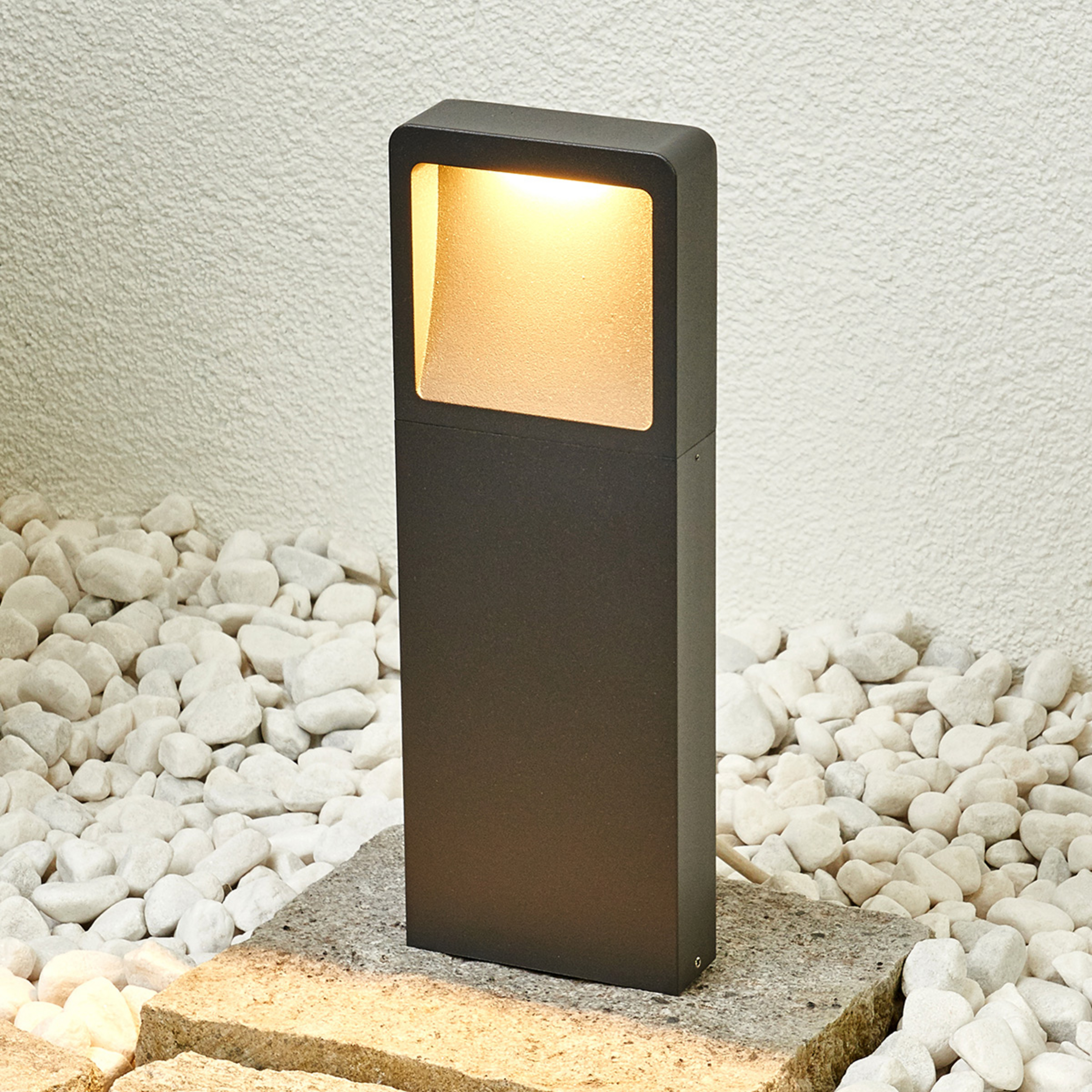 Lucande LED-sockellampa Leya, 35 cm, antracit, metall, IP54