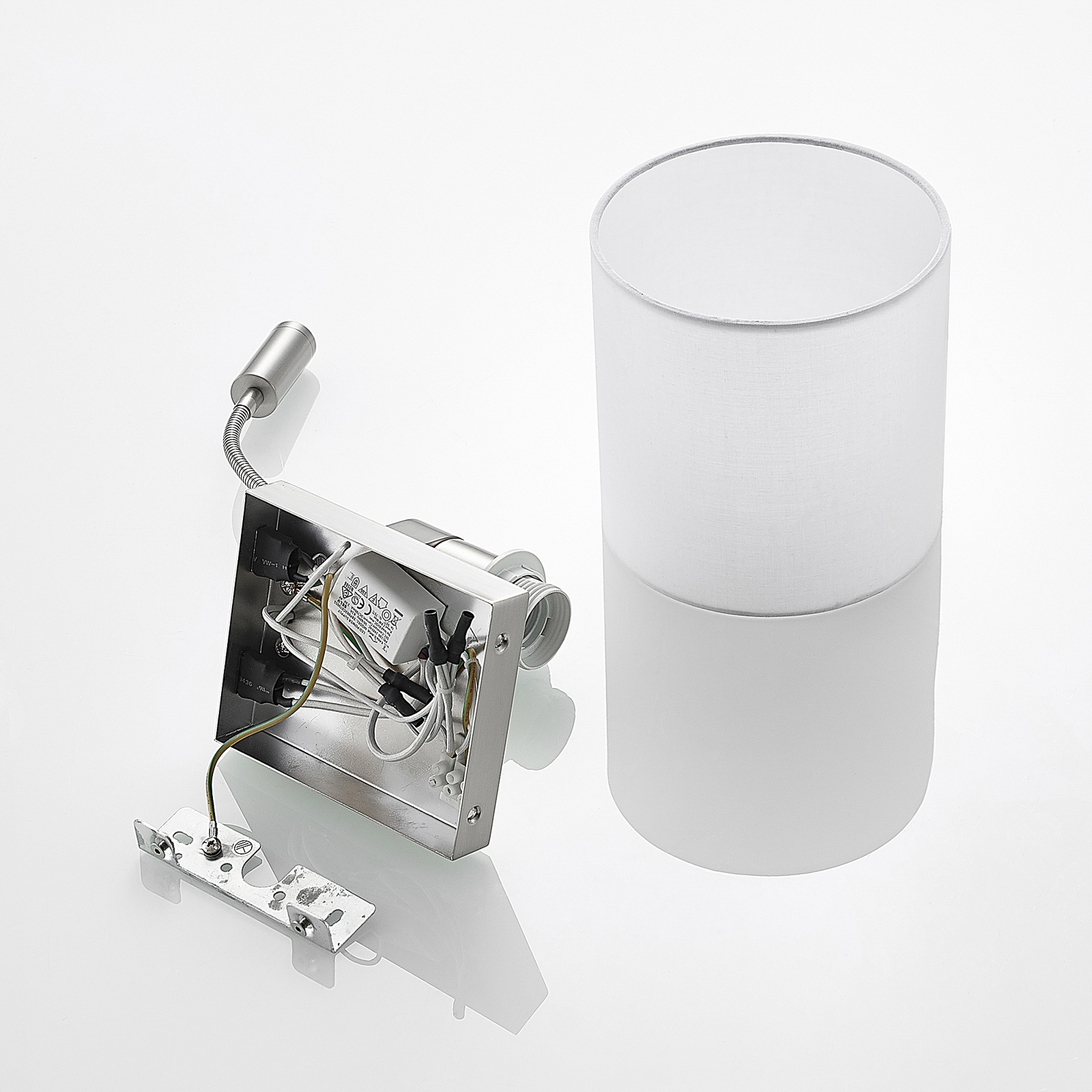 Brinja FlexApplique Murale White/Chrome - Lucande