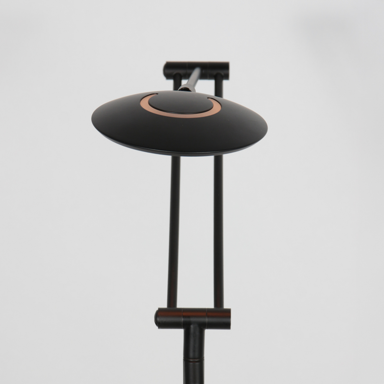 LED vloerlamp Zenith2, 1-lamp, zwart, CCT, afstandsbediening LED vloerlamp Zenith2, 1-lamp, zwart, CCT, afstandsbediening