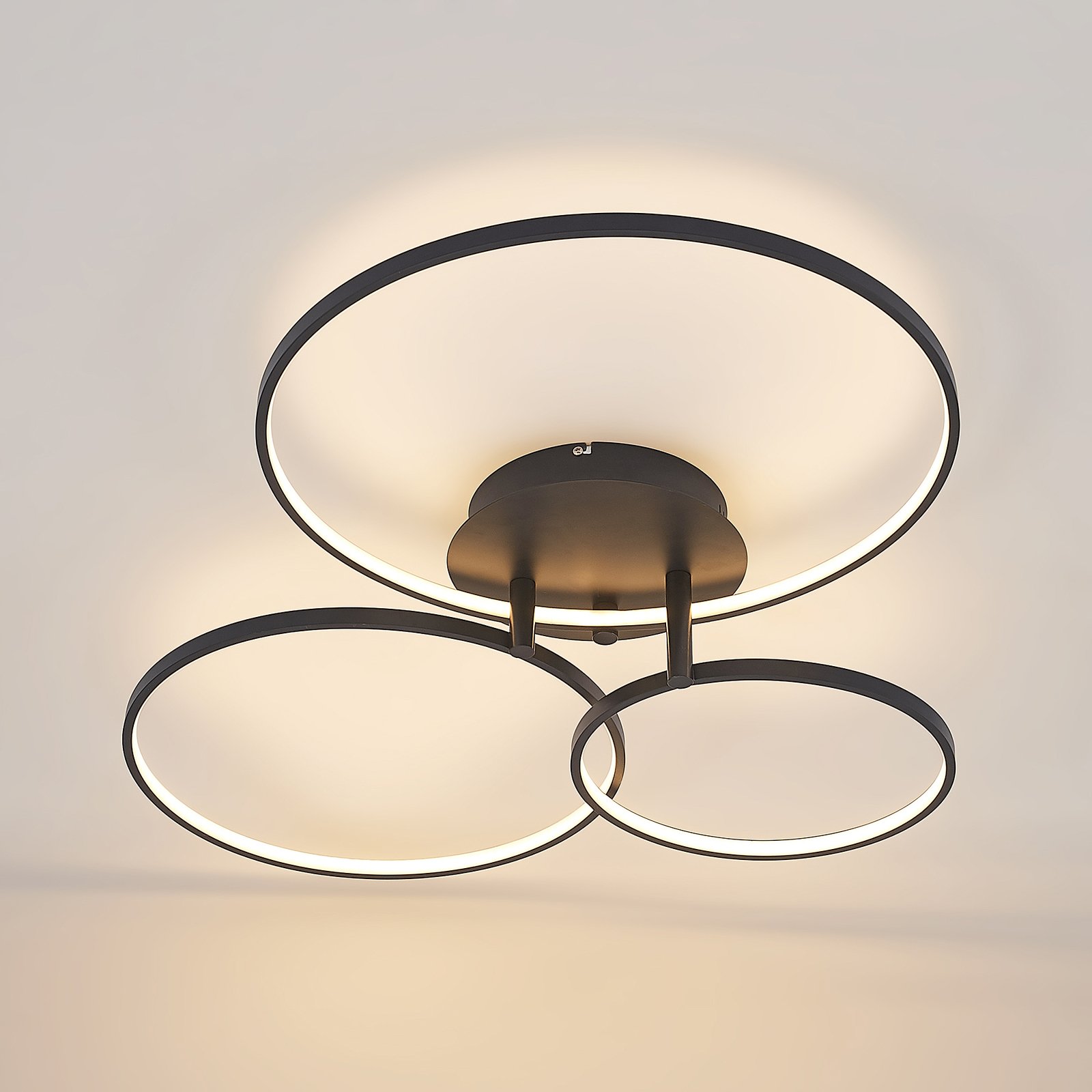 Rayk LED Taklampe Matt Black - Lindby