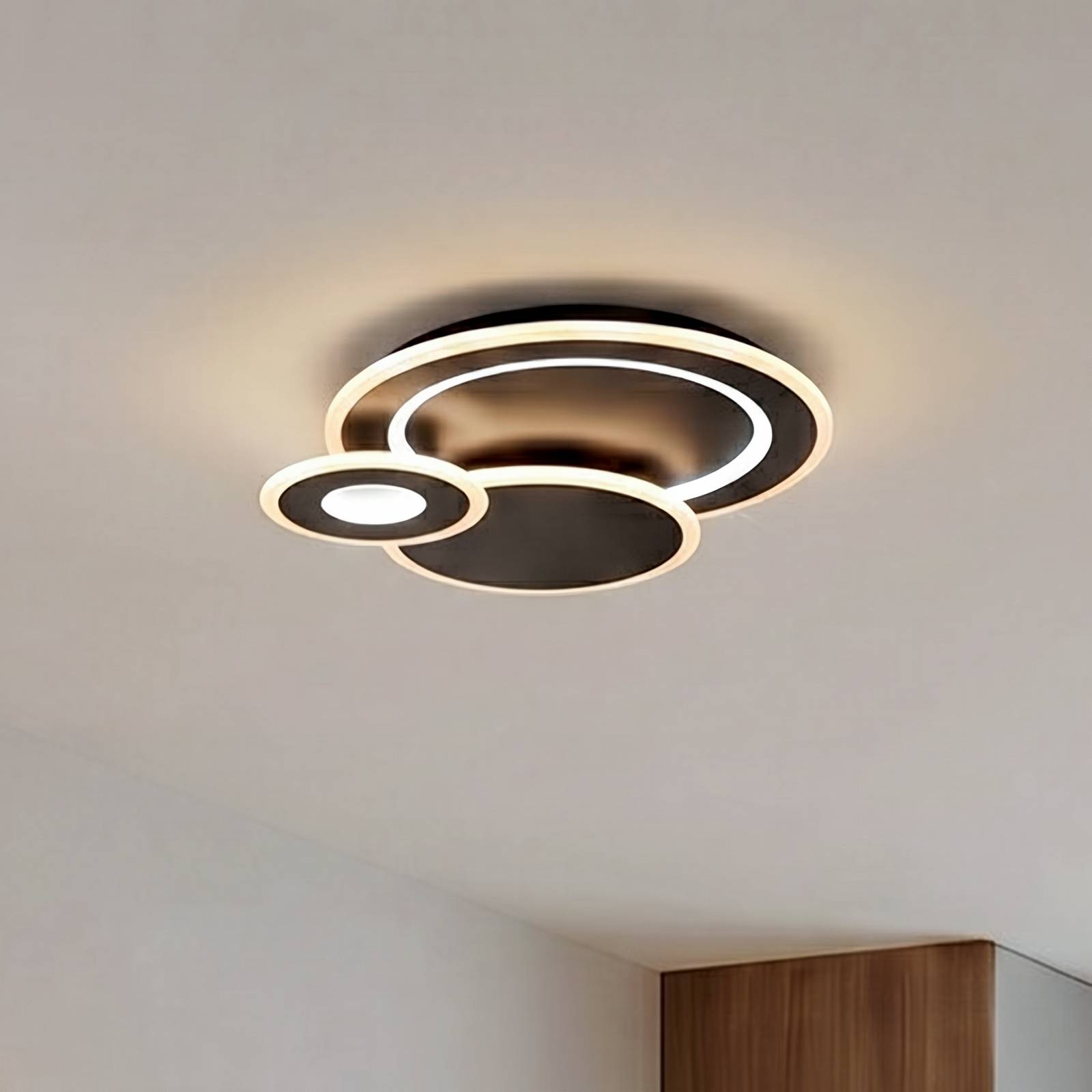Plafonnier LED Lindby Briar, noir, métal, télécommande