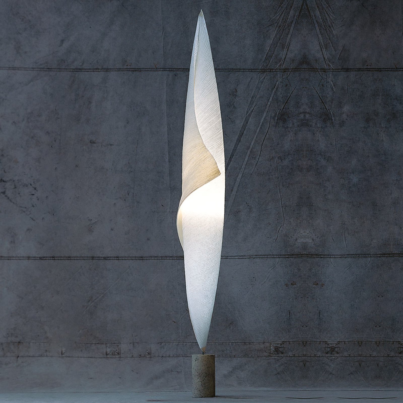 Cocoon-shaped floor lamp Wo-Tum-Bu 1 with dimmer
