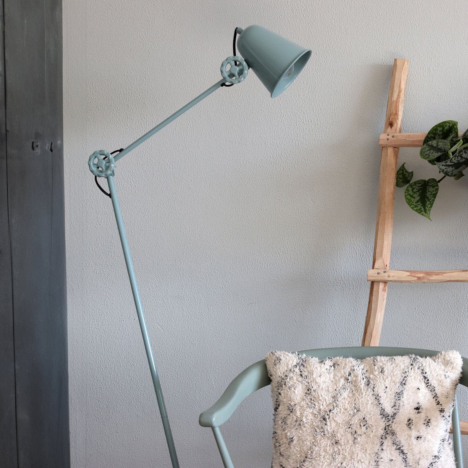 Anne Dolphin floor lamp, green, metal