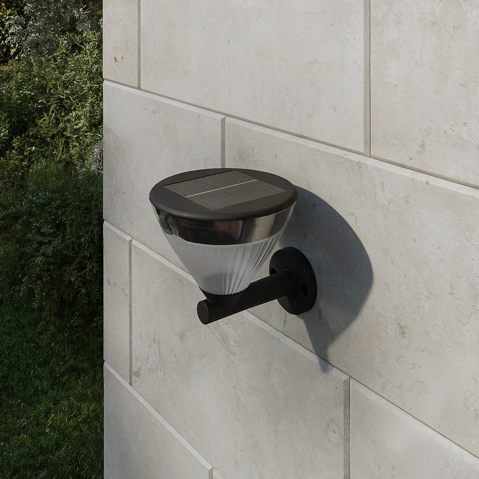 Philips LED-sončna stenska svetilka Kyna, črna, senzor, IP44 Philips LED-sončna stenska svetilka Kyna, črna, senzor, IP44