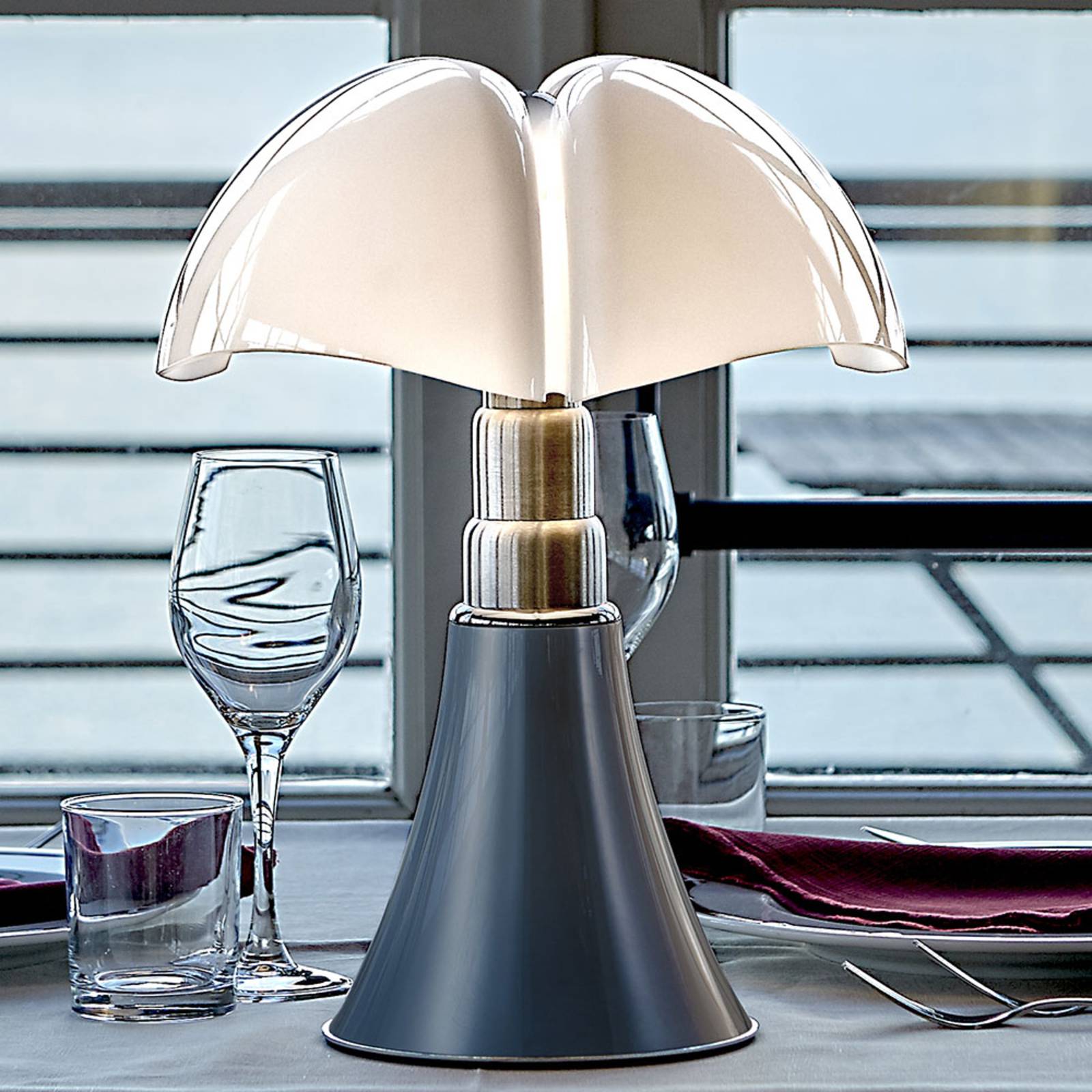 E-shop Martinelli Luce Minipipistrello stolná lampa agáva