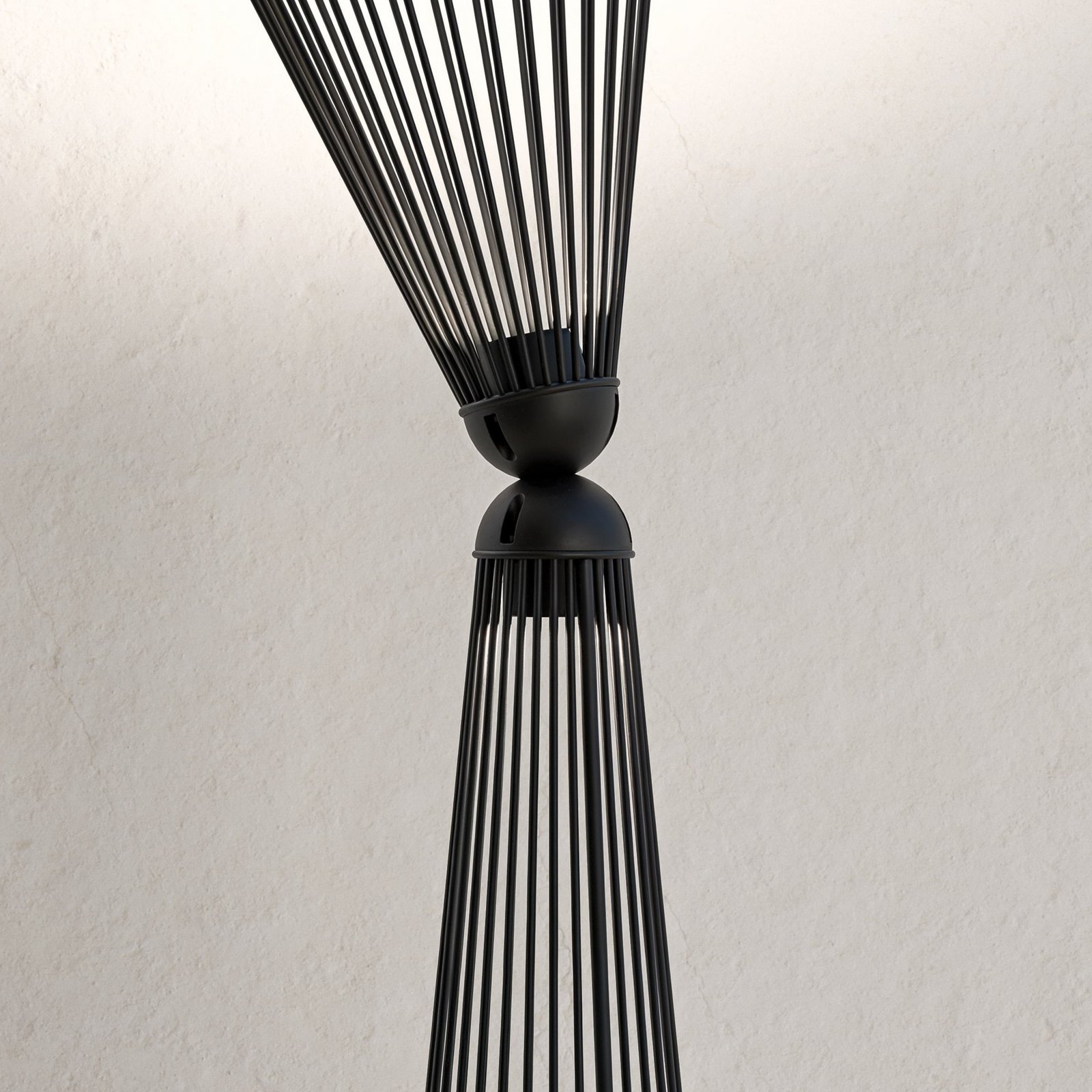 Karman LED floor lamp Ikonika, black, height 180 cm, metal
