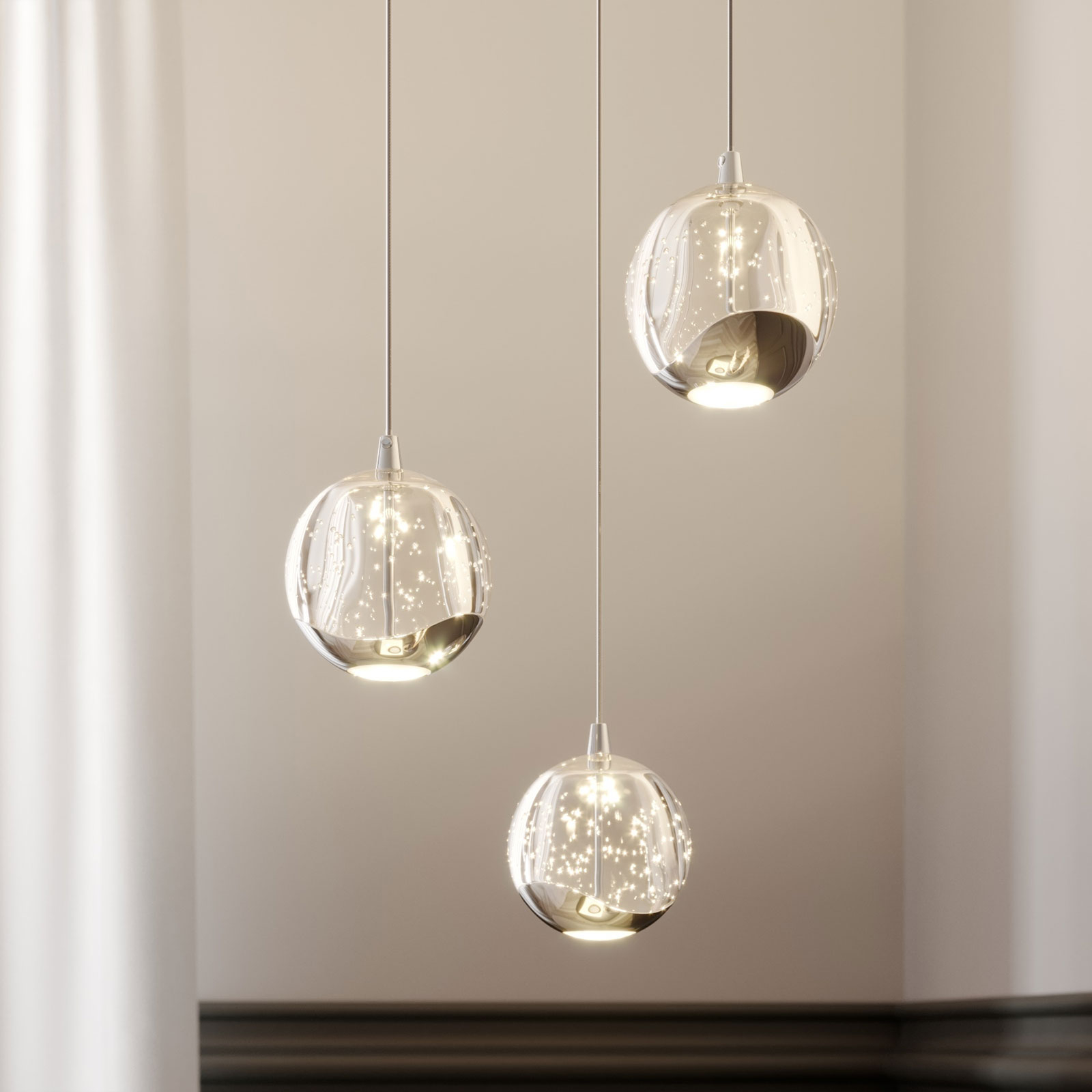 Moderator plan Schrijf op LED hanglamp Hayley met glasbol, 3 lampjes, chroom | Lampen24.nl