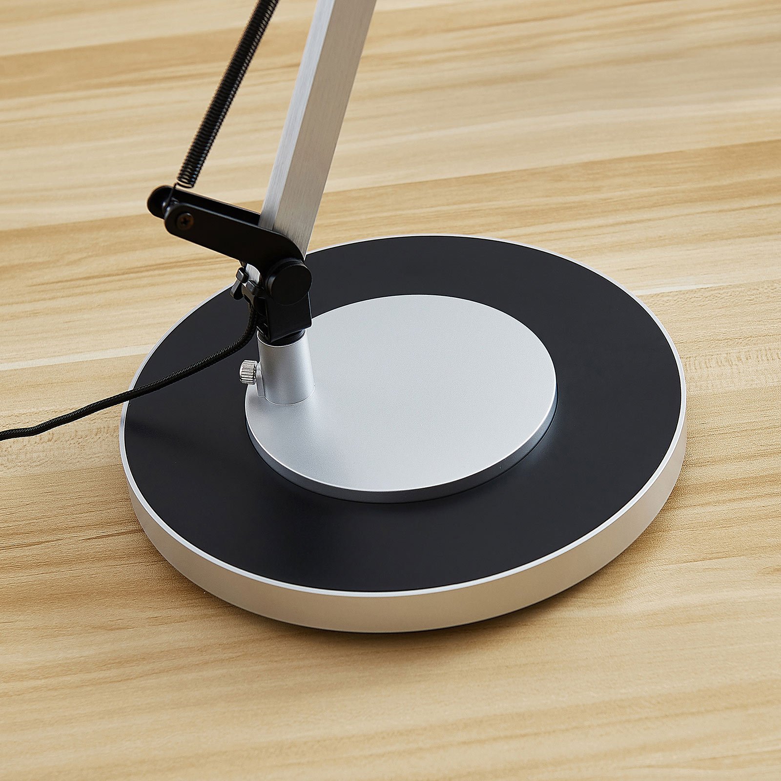 Rilana LED Lampe de Table Dim. Silver/Black - Lindby