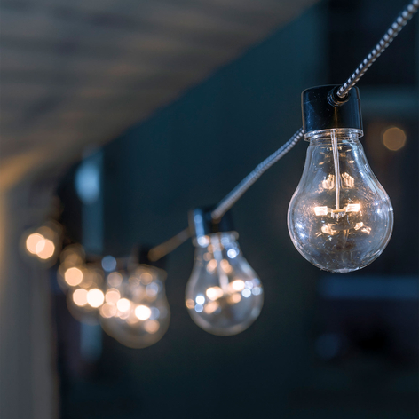 Amberkleurige LED lichtketting Biertuin