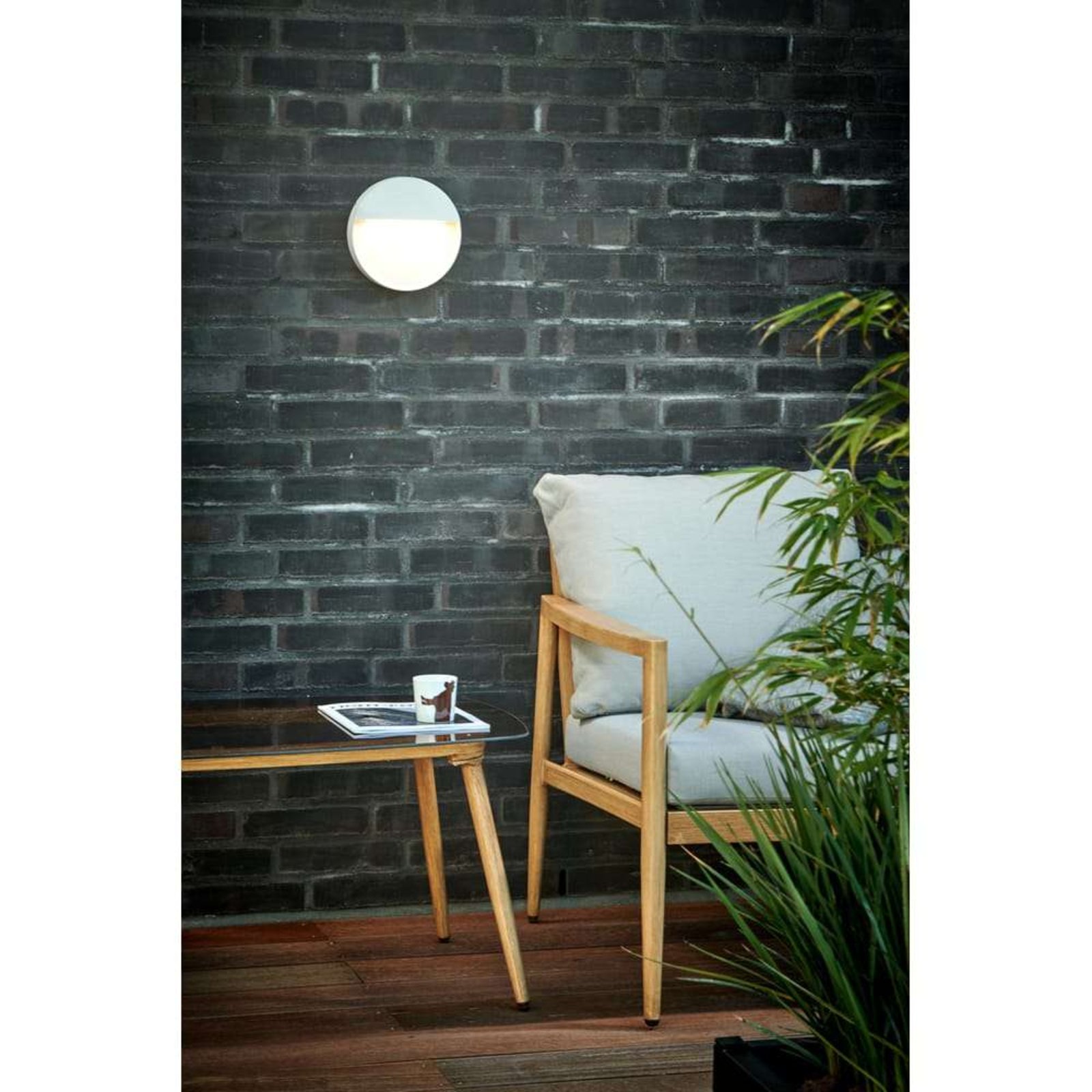 Serious 3 Aplique de Pared IP54 2700K Negro - LIGHT-POINT