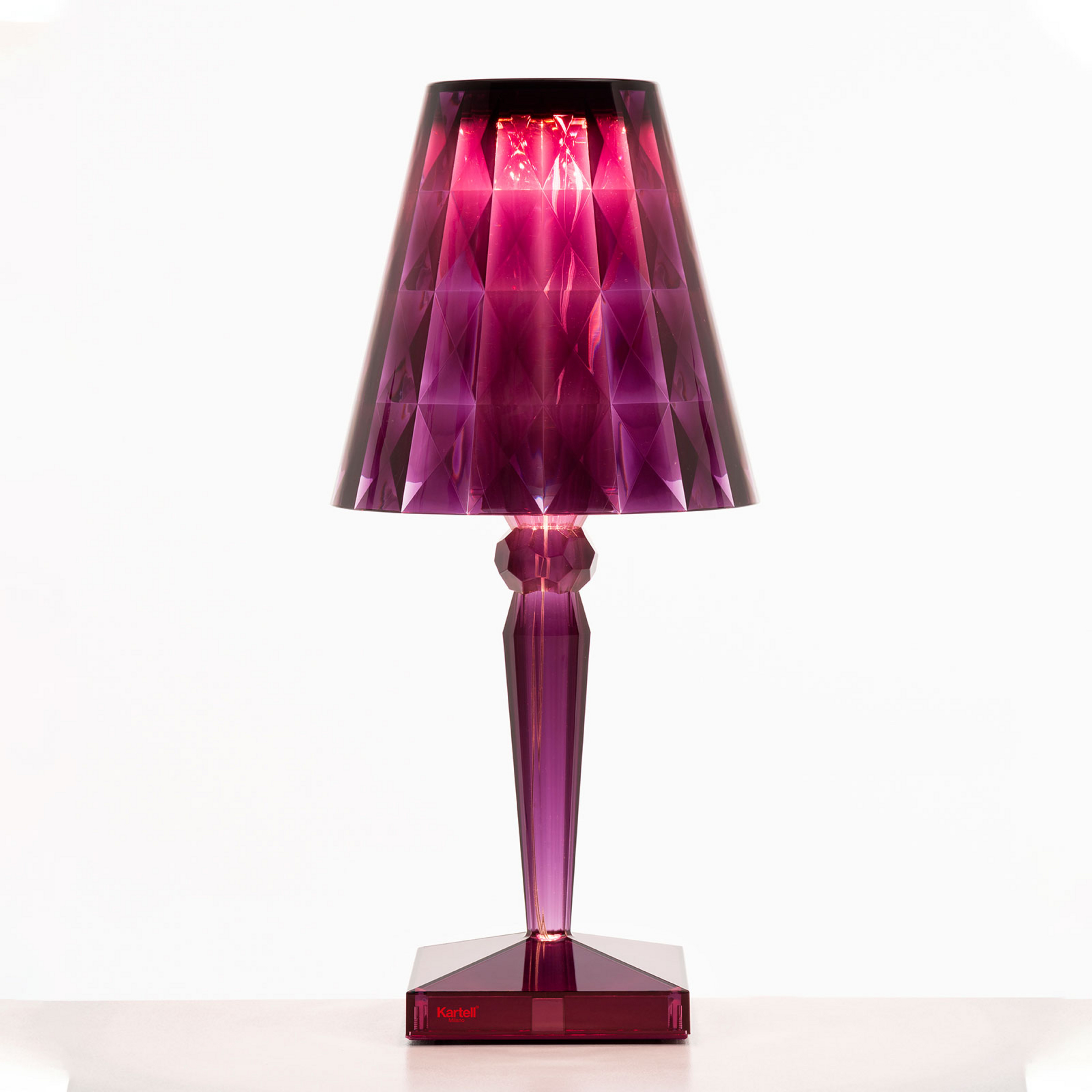 Kartell Big Battery - Pöytävalaisin IP54, luumu