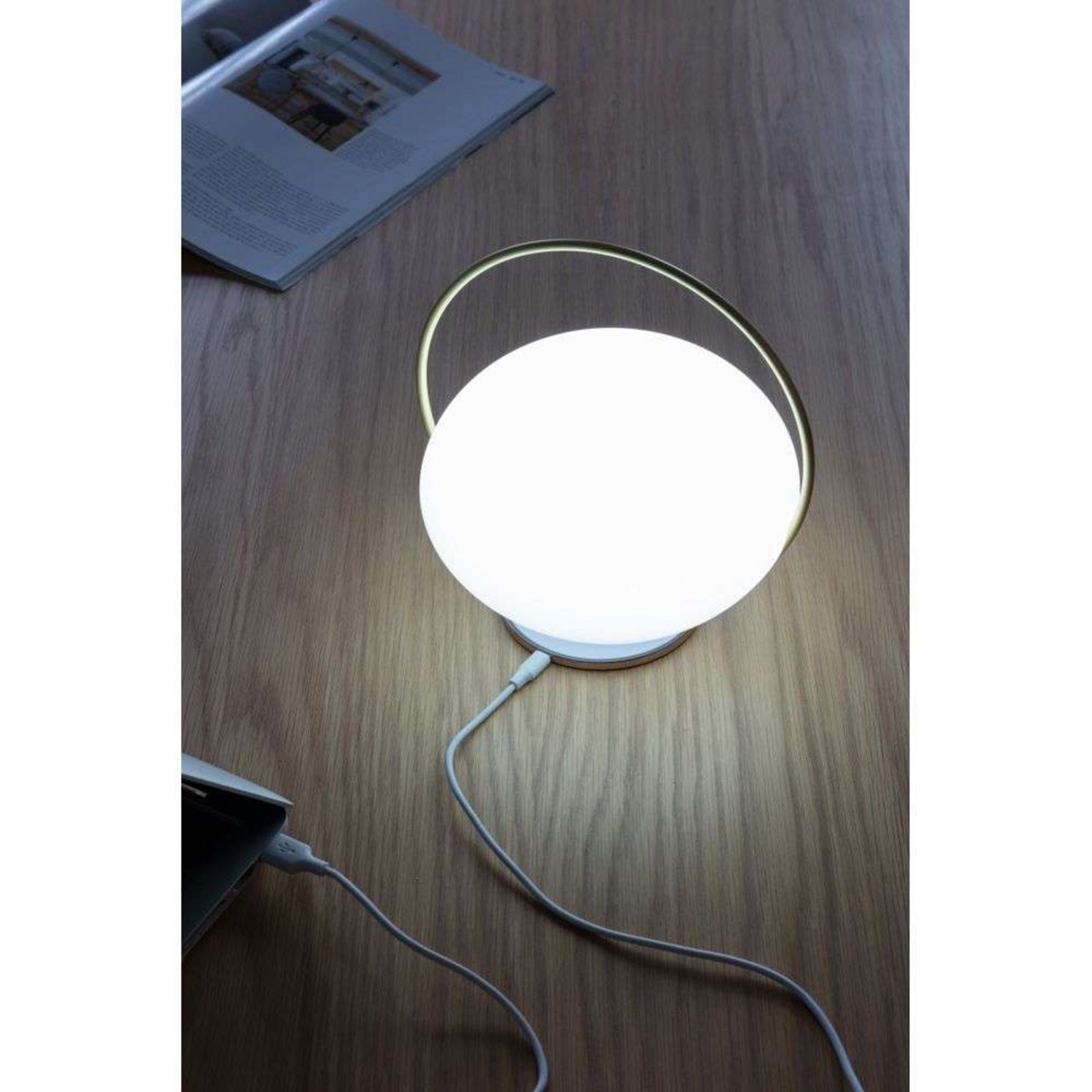 Orbit V2 Portable Lampada da Tavolo White - UMAGE