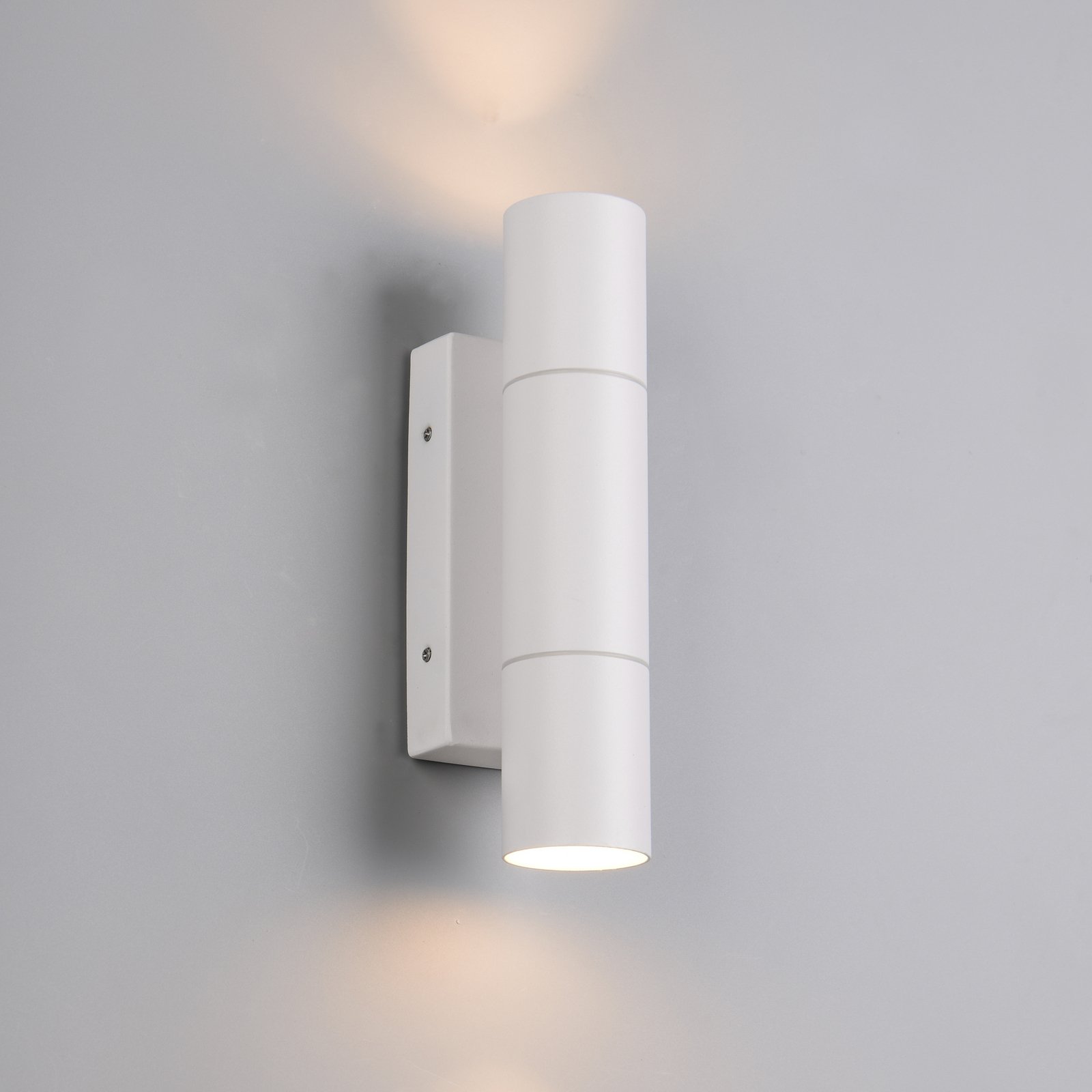 Āra sienas lampa Yamuna, balta matēta, augstums 23 cm, metāls, IP65