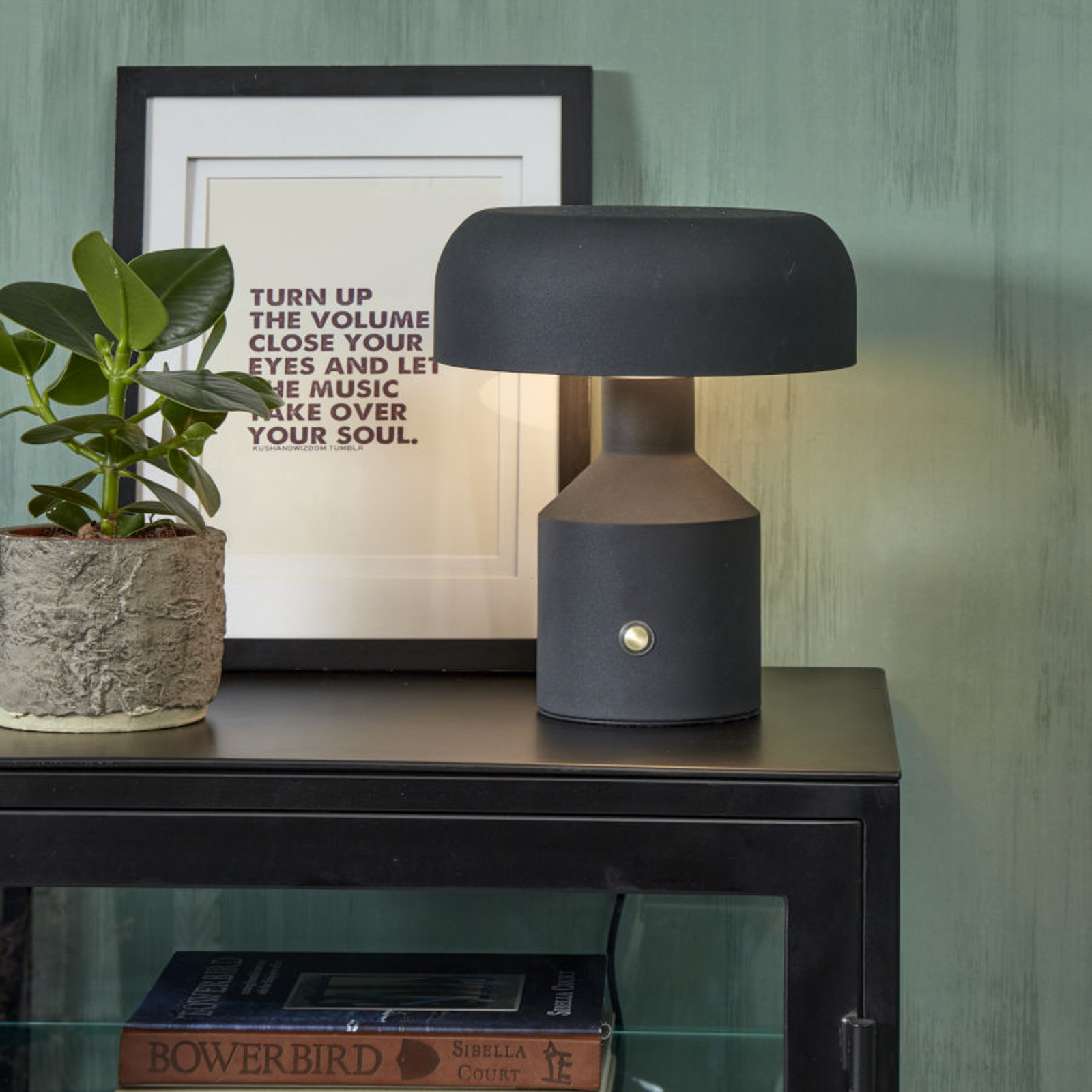 It’s about RoMi Porto table lamp, black
