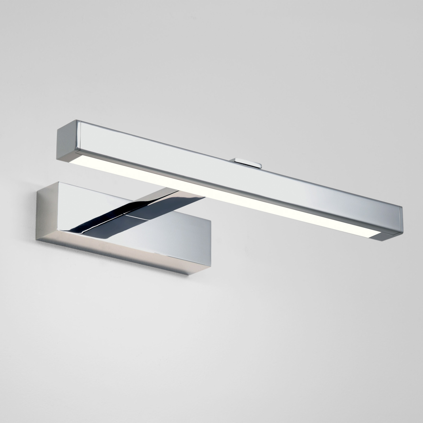 Astro Kashima LED mirror light, chrome