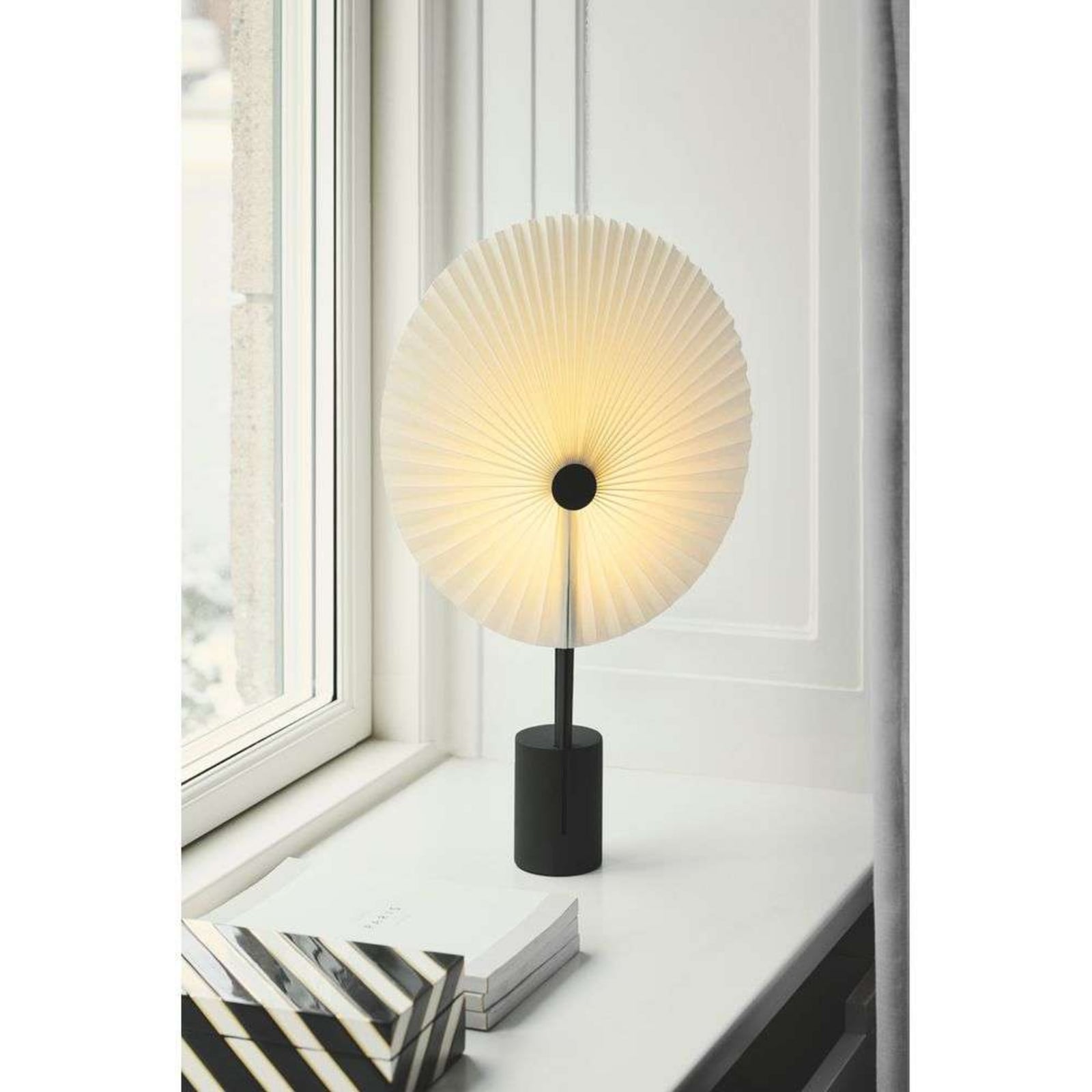 Liris Portable Επιτραπέζιο φωτιστικό Μαύρο - GEJST